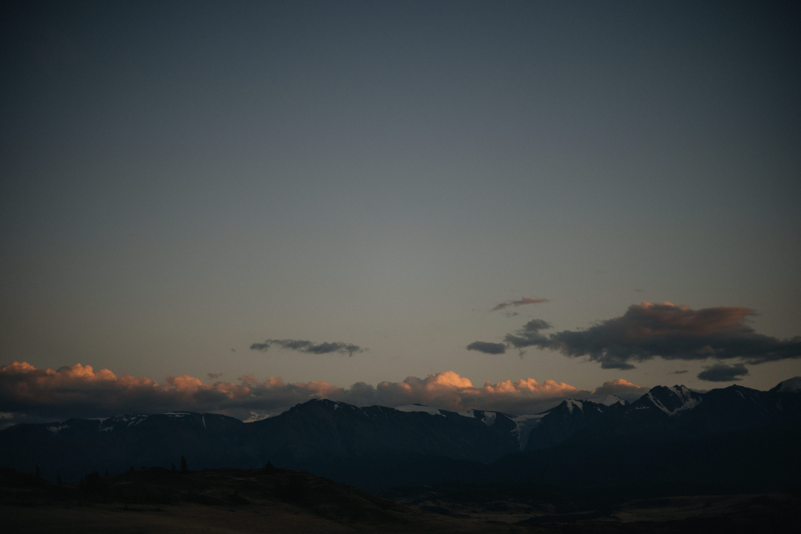 Mountain Elopement Wedding in Portland, Seattle, Bend & Oregon Coast | Kate & Igor | Georgy Shishkin Photography. Capturing Love in the Heart of the Pacific Northwes
