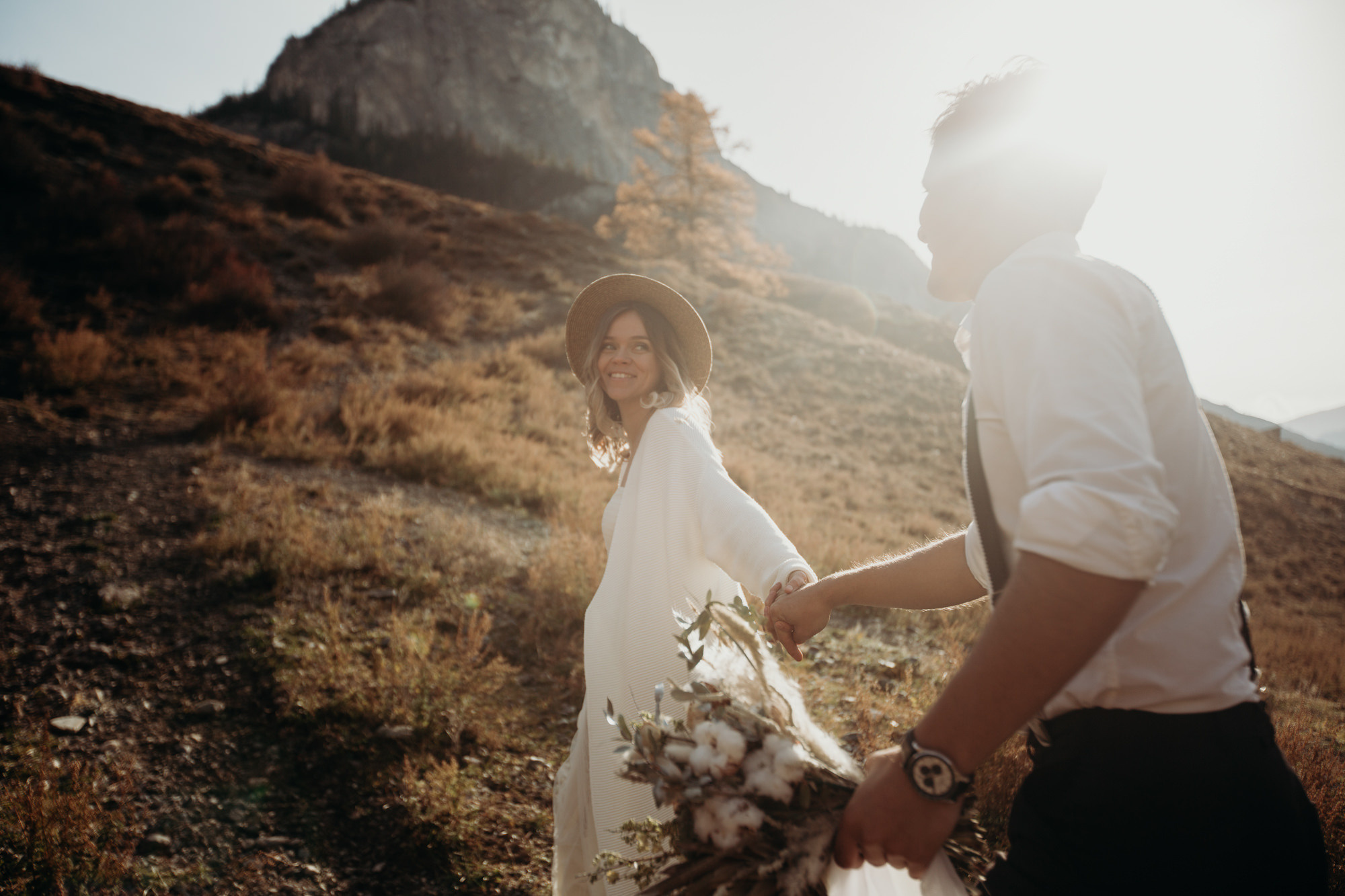 Alex & Olga’s Mountain Elopement | Wedding Photography by Georgy Shishkin  in Portland, Seattle, Bend & Oregon Coast. Capturing Love in the Heart of the Pacific Northwes