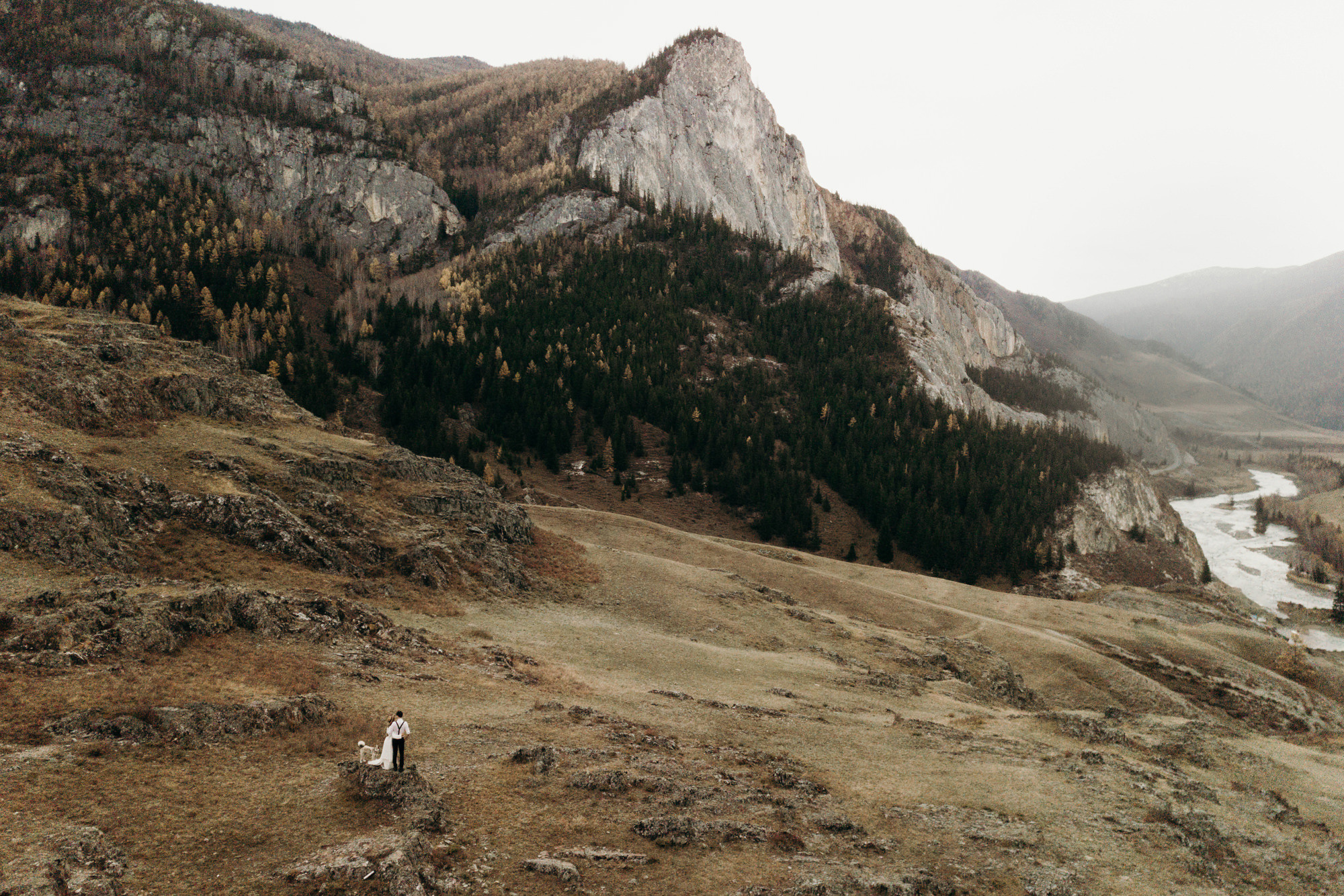 Alex & Olga’s Mountain Elopement | Wedding Photography by Georgy Shishkin  in Portland, Seattle, Bend & Oregon Coast. Capturing Love in the Heart of the Pacific Northwes