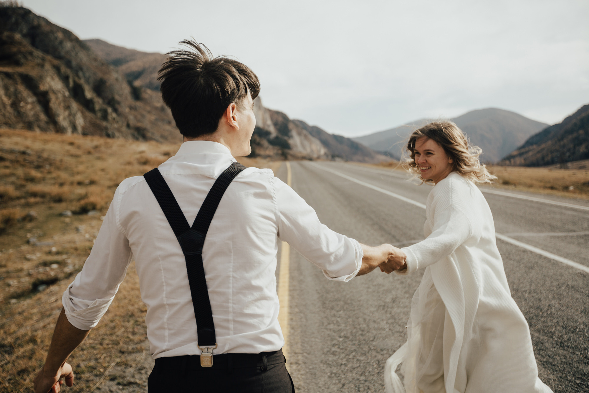 Alex & Olga’s Mountain Elopement | Wedding Photography by Georgy Shishkin  in Portland, Seattle, Bend & Oregon Coast. Capturing Love in the Heart of the Pacific Northwes