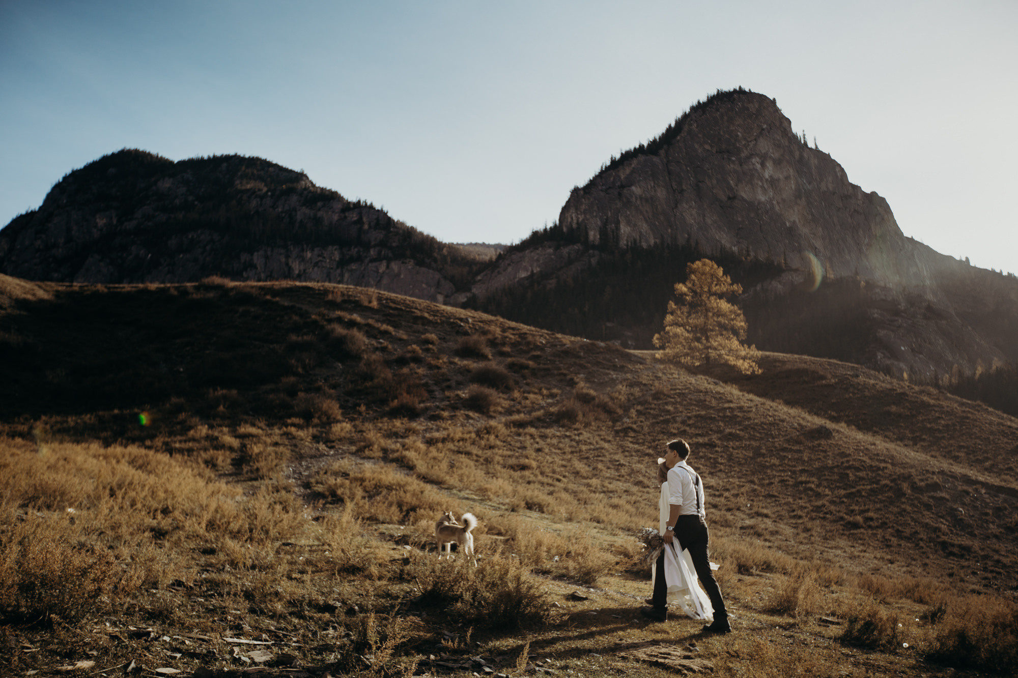 Alex & Olga’s Mountain Elopement | Wedding Photography by Georgy Shishkin  in Portland, Seattle, Bend & Oregon Coast. Capturing Love in the Heart of the Pacific Northwes