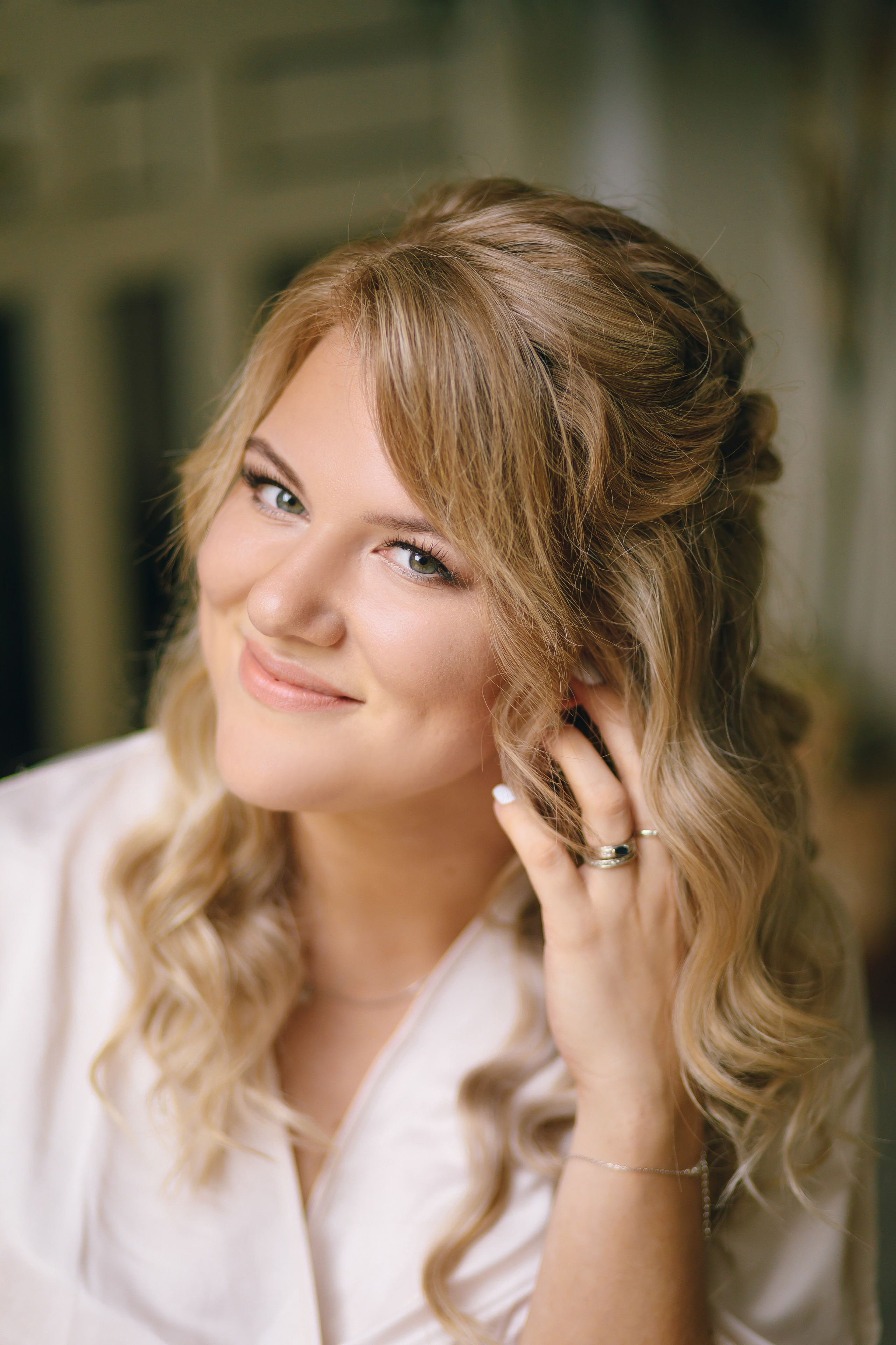 Wedding makeup artist hairdresser in Montenegro. Makeup artist and hairdresser in Montenegro Nadia Lia