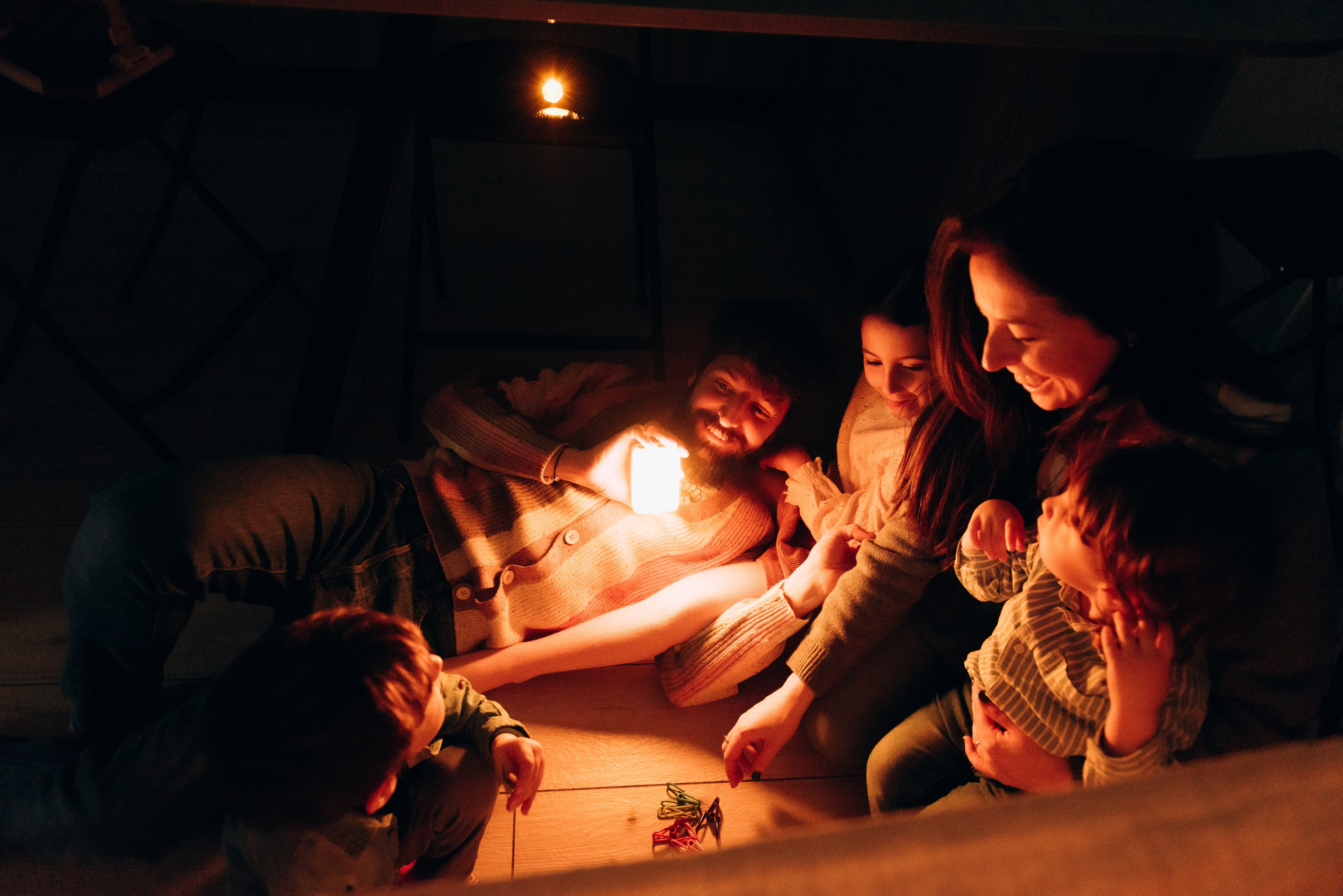 Best photographer in Milan for private inhouse photo session. Family photoshooting and portraits