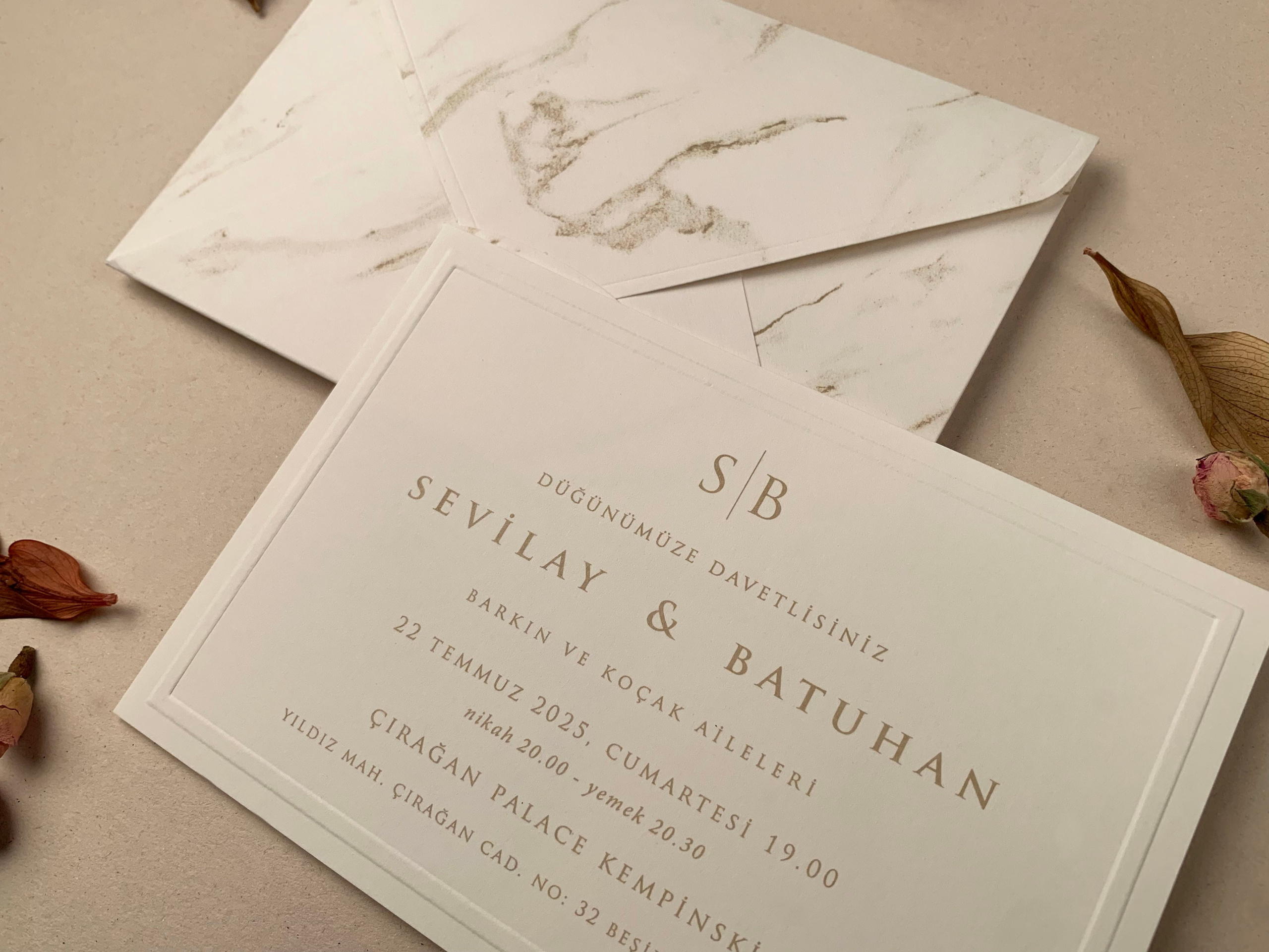 - invitații nuntă  - modele invitații nuntă  - invitații nuntă 2025  - invitații de nuntă elegante  - invitații de nuntă personalizate  - invitații nuntă online  - invitații nuntă handmade  - catalog invitații nuntă  - invitații originale nuntă  - invitații de nuntă moderne  - invitații nuntă vintage  - invitații nuntă rustice  - invitații nuntă clasice  - design invitații nuntă  - invitații de nuntă cu tematică.- invitații nuntă florale  - invitații nuntă boho  - invitații nuntă aurii  - invitații nuntă minimaliste  - invitații nuntă cu sigiliu  - invitații nuntă cu acuarelă  - invitații nuntă cu fotografie  - invitații nuntă cu inițiale  - invitații nuntă elegante alb-negru  - invitații nuntă cu hârtie texturată  - invitații nuntă cu decupaj laser  - invitații nuntă cu flori uscate. - print invitații nuntă  - invitații nuntă personalizate cu numele mirilor  - invitații nuntă cu plic inclus  - invitații nuntă cu cartolină dublă  - invitații nuntă calitate premium  - invitații nuntă ieftine  - invitații nuntă rapide.- invitații nuntă România  - invitații nuntă București / Botoșani . Iași suceava- invitații nuntă cu livrare în țară  - invitații nuntă online România.- „Invitație de nuntă elegantă cu design floral și plic crem”  - „Model de invitație de nuntă vintage cu sigiliu de ceară”  - „Set complet invitații de nuntă personalizate cu inițialele mirilor”  - „Invitație de nuntă modernă cu design minimalist și text negru pe fundal alb”  - „Invitație de nuntă rustică pe hârtie kraft cu șnur de iută”  - „Invitație de nuntă cu decupaj laser și detalii aurii” - „Invitație de nuntă în stil boho cu imprimeu floral colorat”  - „Invitație romantică de nuntă cu flori uscate și panglică din satin”  - „Invitație de nuntă clasică cu monogramă și font caligrafic”  - „Invitație de nuntă în stil glamour cu folie aurie și text embosat”- „Model de invitație de nuntă 2025 cu design elegant și font modern”  - „Cele mai noi invitații de nuntă 2025 – stil floral, sofisticat”