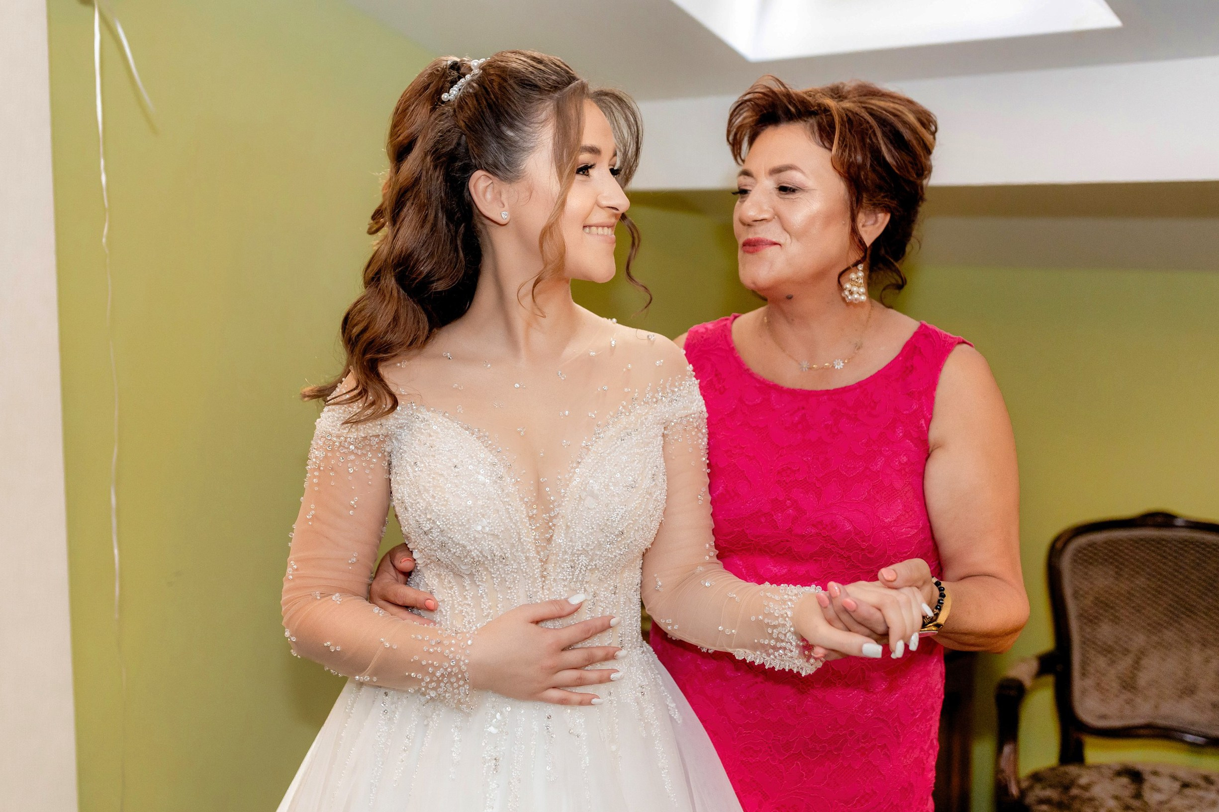 - nunta--fotograf-profesionist-botosani - fotografie-nunta-romantica - imagini-nunta-in-natura-alin-chirila-fotograf - fotografii-cuplu-indragostit-nunta-botosani - sedinta-foto-miri-andrei-iustina-alinofotostudio - amintiri-din-nunta-realizate-de-fotograf-profesionist - povestea-nuntii-andrei-si-iustina-in-imagini-alinofotostudio-fotograf evenimente- evenimente Botoșani -fotograf Suceava - fotograf Iași- servicii foto. servicii foto Botoșani. servicii foto video Botoșani. fotograf nunta. fotograf evenimente. fotograf nunta Botoșani. Alin chirila. Alin chirila fotograf. Alinofotostudio.- servicii foto. servicii foto Botoșani. servicii foto video Botoșani. fotograf nunta. fotograf evenimente. fotograf nunta Botoșani. Alin chirila. Alin chirila fotograf. Alinofotostudio.fotograf stare civilă,poze stare civilă,album foto stare civilă,servicii foto suceava,fotograf evenimente suceava,fotograf nuntă suceava,poze cununie civilă,ședință foto stare civilă,sesiune foto suceava,fotograf profesionist suceava,fotograf botosani,stare civila botosani,alinofotostudio,alin chirila fotograf.servicii foto. servicii foto Botoșani. servicii foto video Botoșani. fotograf nunta. fotograf evenimente. fotograf nunta Botoșani. Alin chirila. Alin chirila fotograf. Alinofotostudio.fotograf stare civilă,poze stare civilă,album foto stare civilă,servicii foto suceava,fotograf evenimente suceava,fotograf nuntă suceava,poze cununie civilă,ședință foto stare civilă,sesiune foto suceava,fotograf profesionist suceava,fotograf botosani,stare civila povestitor prin fotografiebotosani,alinofotostudio,alin chirila fotograf,servicii foto. servicii foto Botoșani. servicii foto video Botoșani. fotograf nunta. fotograf evenimente. fotograf nunta Botoșani. Alin chirila. Alin chirila fotograf. Alinofotostudio.fotograf stare civilă,poze stare civilă,album foto stare civilă,servicii foto suceava,fotograf evenimente suceava,fotograf nuntă suceava,poze cununie civilă,ședință foto stare civilă,sesiune foto suceava,fotograf profesionist suceava,fotograf botosani,stare civila botosani,alinofotostudio,alin chirila fotograf,cununie religioasă botoșani,andreea și neculai,capela militară botoșani,foto conacul zăicești,fotograf nuntă botoșani,fotograf cununie religioasă,foto evenimente botoșani,poze cununie capela militară,ședință foto zăicești,fotograf profesionist botoșaniMire și mireasă – Sergiu & Liliana – ziua nunții, 2024 - Emoții în ziua nunții – Sergiu și Liliana - Dansul mirilor – fotografie artistică nuntă 2024 - Sedinta foto romantică în natură – Sergiu & Liliana - Rochia de mireasă și detalii de nuntă elegan-Album de cununie civilă Florin și Anda – Fotografii profesionale realizate de Alin Chirilă în Botoșani -fotograf prin fotografie-Ședință foto Trash the Dress pe muntele Rarău cu Iulian și Iuliana – fotografie de cuplu, natură montană, emoție autentică surprinsă de Alin Chirilă, povestitor prin fotografie.- "Iulian și Iuliana pe crestele Rarăului – fotografie Trash the Dress în natură" - "Cuplu îmbrățișat la apus pe muntele Rarău – ședință foto după nuntă" - "Rochie de mireasă în vânt pe munte – Trash the Dress Rarău-1. Iulian și Iuliana pe muntele Rarău – ședință foto Trash the Dress în natură, cu peisaj montan spectaculos 2. Cuplu în îmbrățișare pe Rarău – emoție autentică surprinsă după nuntă 3. Rochie de mireasă în bătaia vântului – fotografie artistică Trash the Dress în munți 4. Mire și mireasă privind spre orizont – dragoste și libertate pe muntele Rarău 5. Iuliana zâmbind în rochia de mireasă – portret în natură, Trash the Dress 6. Iulian ținându-și mireasa de mână – ședință foto romantică pe munte 7. Detaliu cu rochia pe stâncă – estetică naturală Trash the Dress Rarău 8. Cuplu în mers pe poteca Rarăului – fotografie simbolică de după nuntă 9. Apus de soare pe Rarău în spatele mirilor – imagine de poveste Trash the Dress 10. Iulian și Iuliana râzând împreună – momente autentice surprinse de Alin Chirilă, povestitor prin fotografie