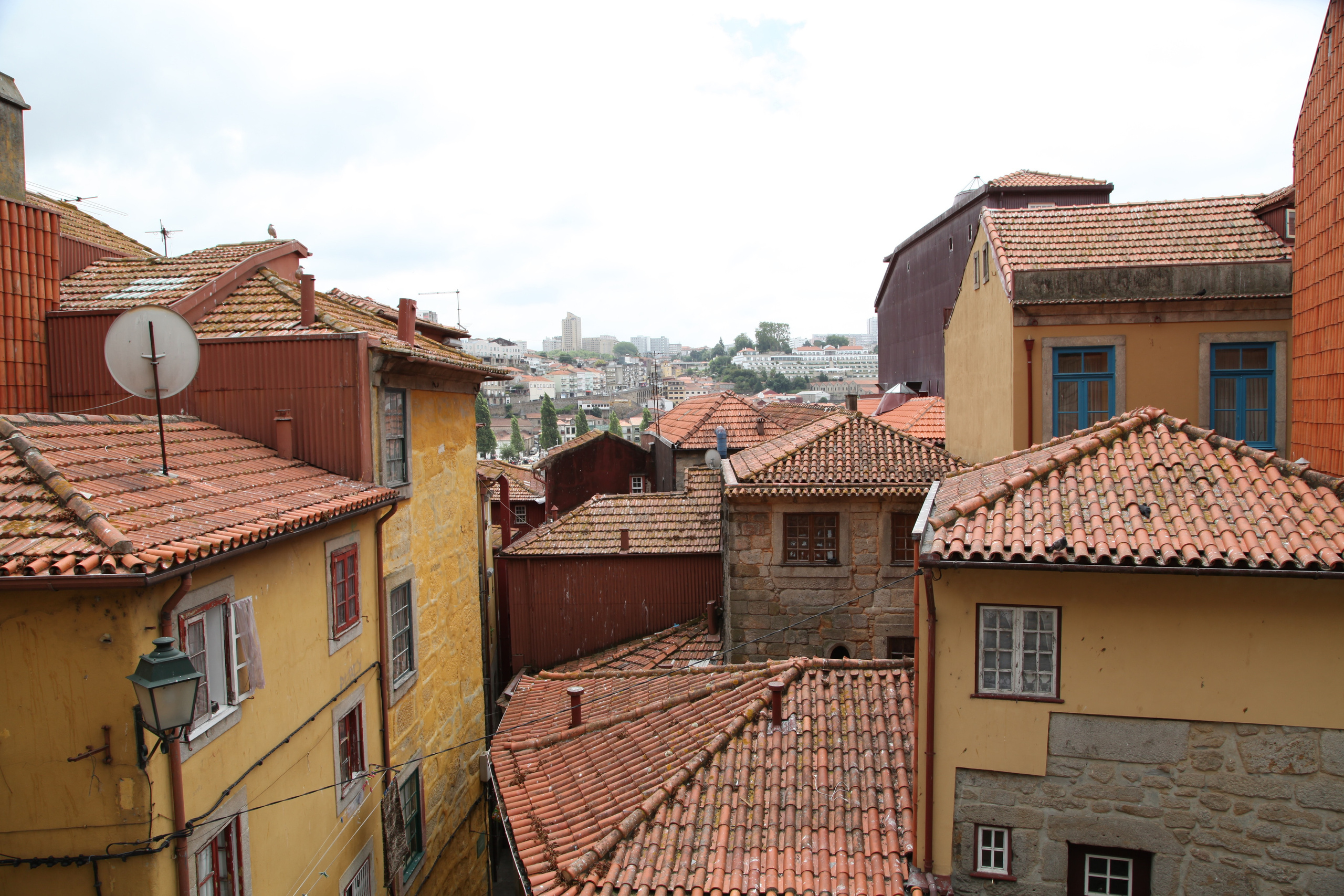 Le Portugal: Un Premier Voyage Mémorable en Couple. Photographe de mariage à Toulouse