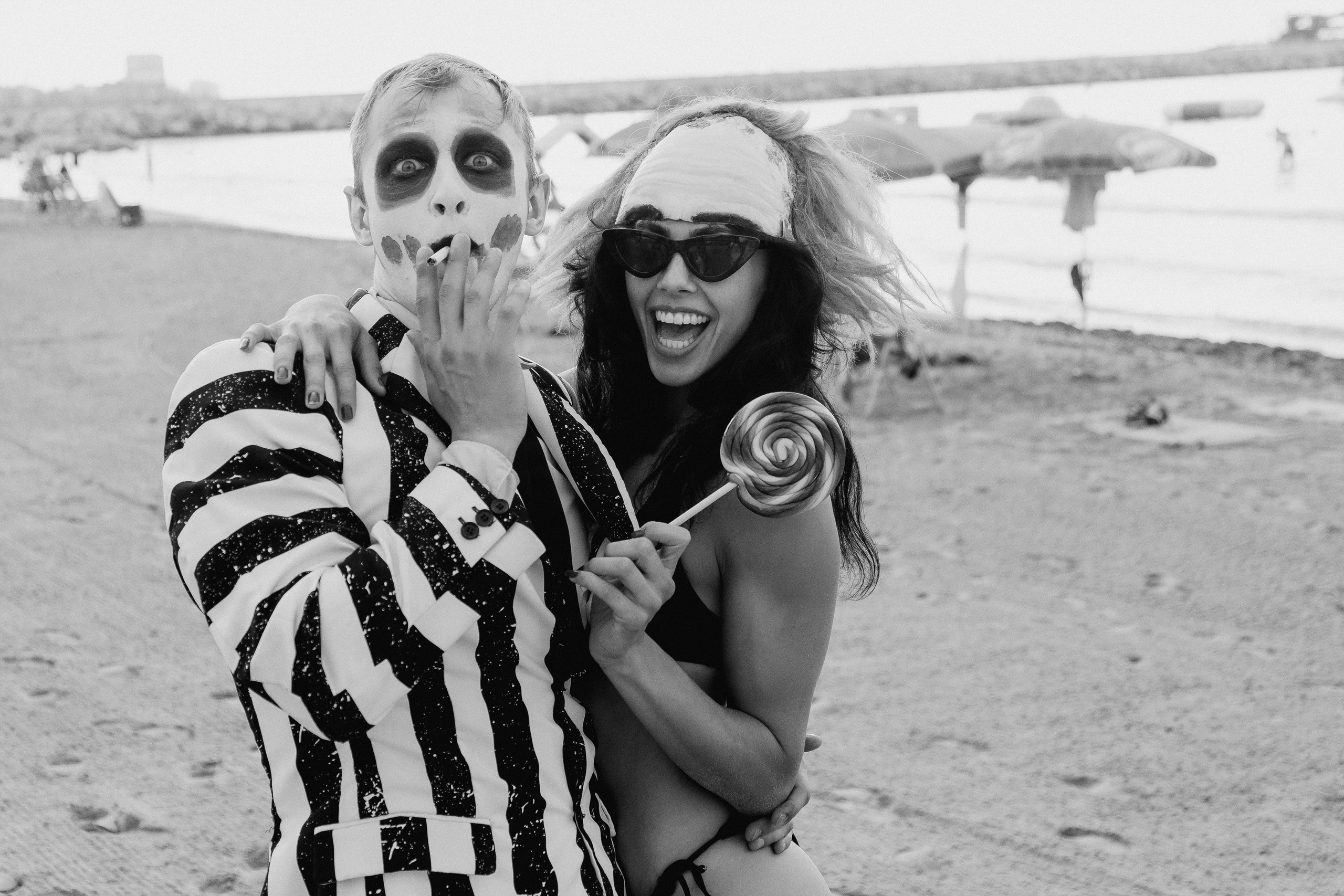 Beetlejuice на море: Экспериментальная фотосессия с цирковыми артистами — Фотограф Андрей Луковников