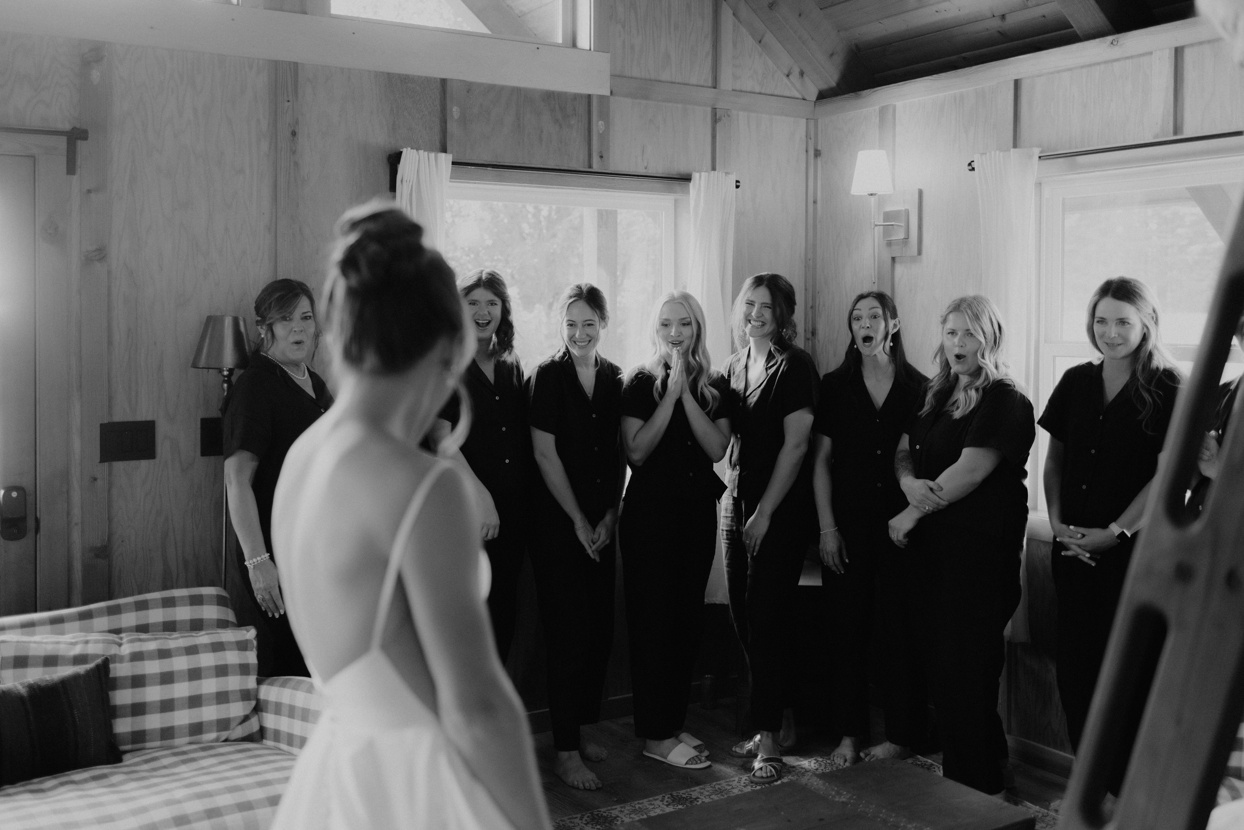 Wedding Shelby & Riley | Columbia River Gorge, WA | Georgy Shishkin Photography Photography. Portland Wedding Photographer | Authentic PNW Love Stories