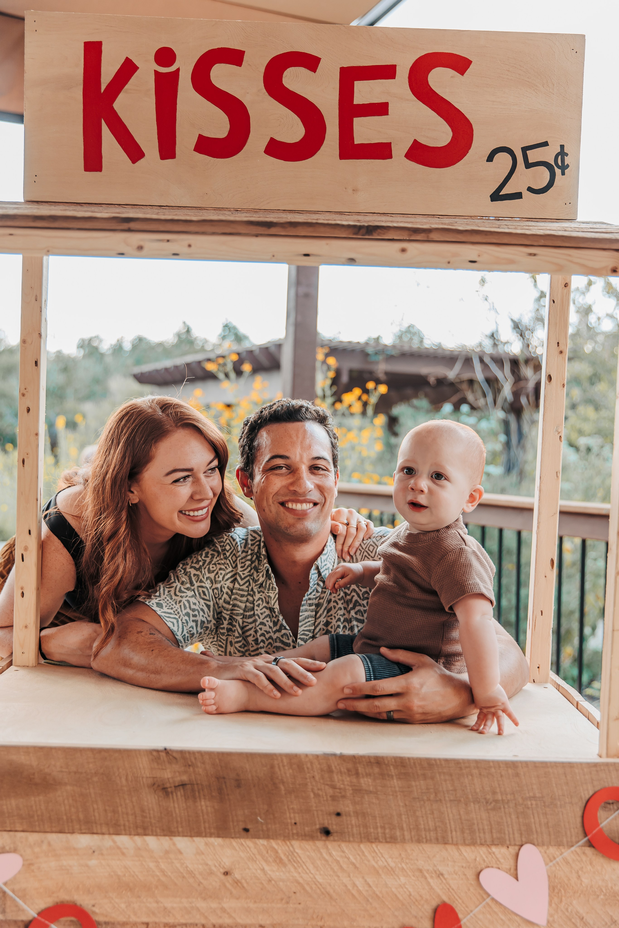 HAWK’S 1ST BIRTHDAY. AUSTIN, TEXAS. A FRIENDS AND FAMILY GATHERING. Professional Photography in Austin, TX — Family, Newborn, Maternity