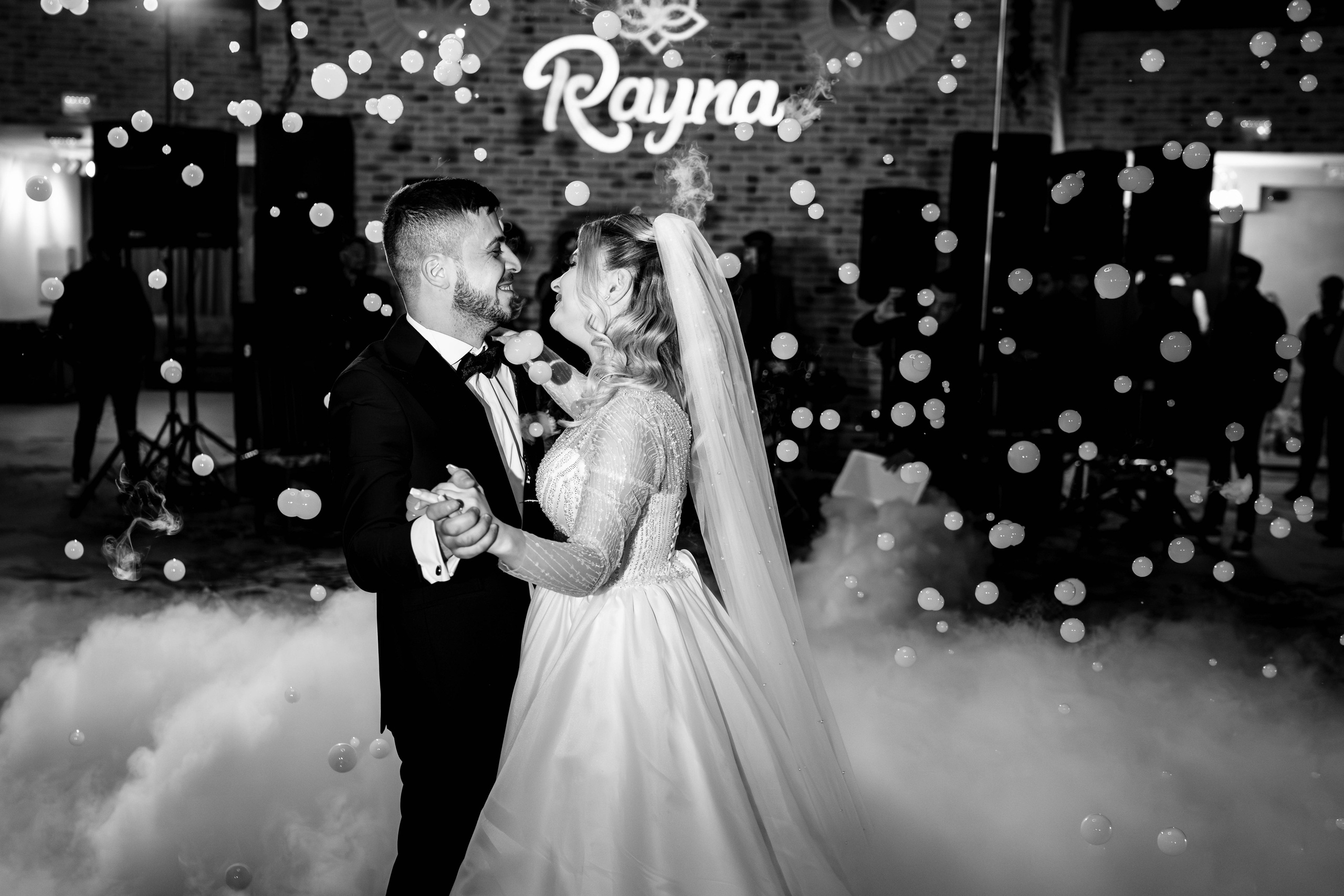 Claudia & Gabriel. Acasă