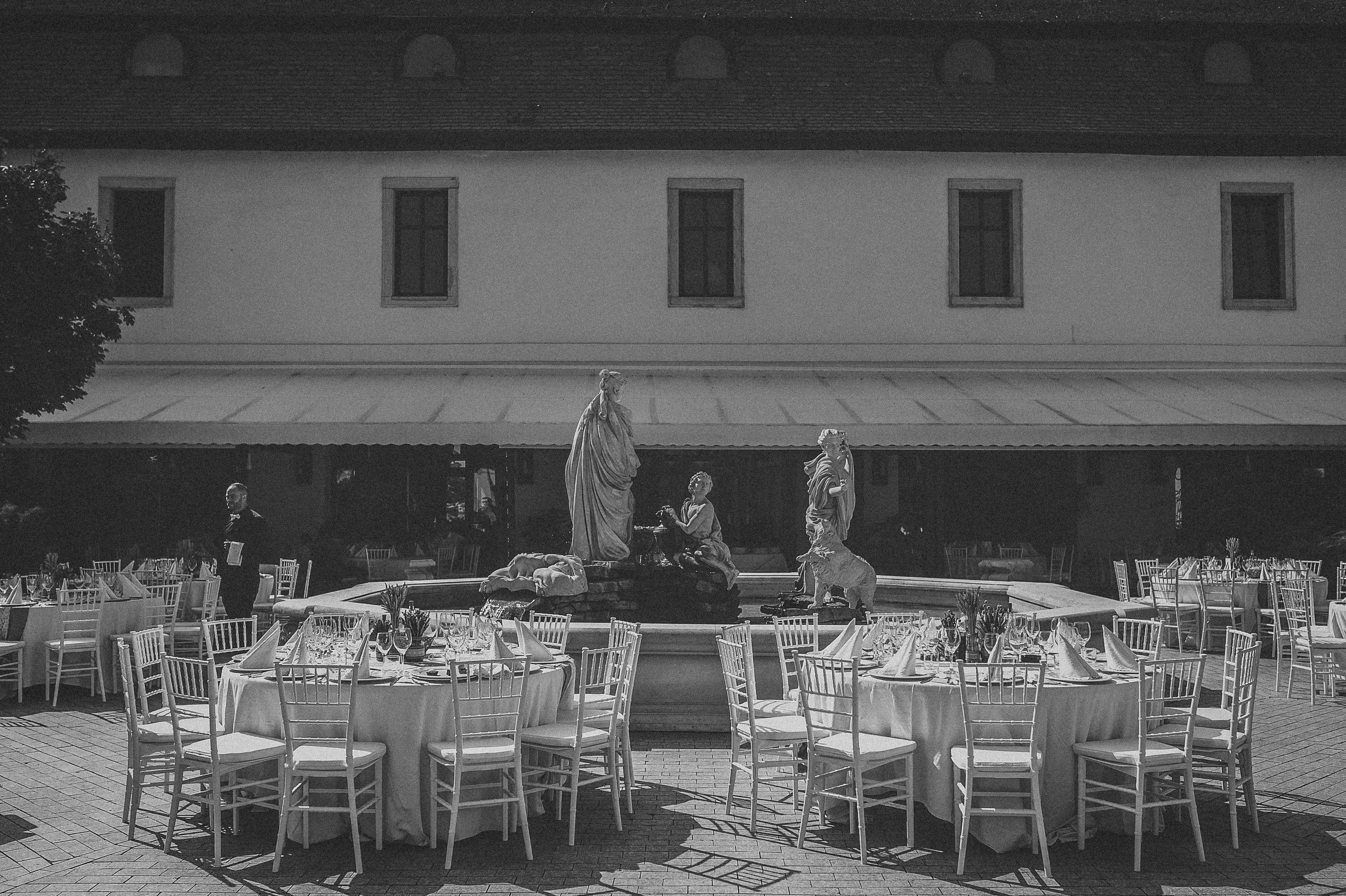 Alina și Ionuț | Fotografii Alb-Negru în Alba Iulia | Alex Vasilie. Alex Vasilie | Fotograf de Nuntă, Botez și Portret | Cluj-Napoca