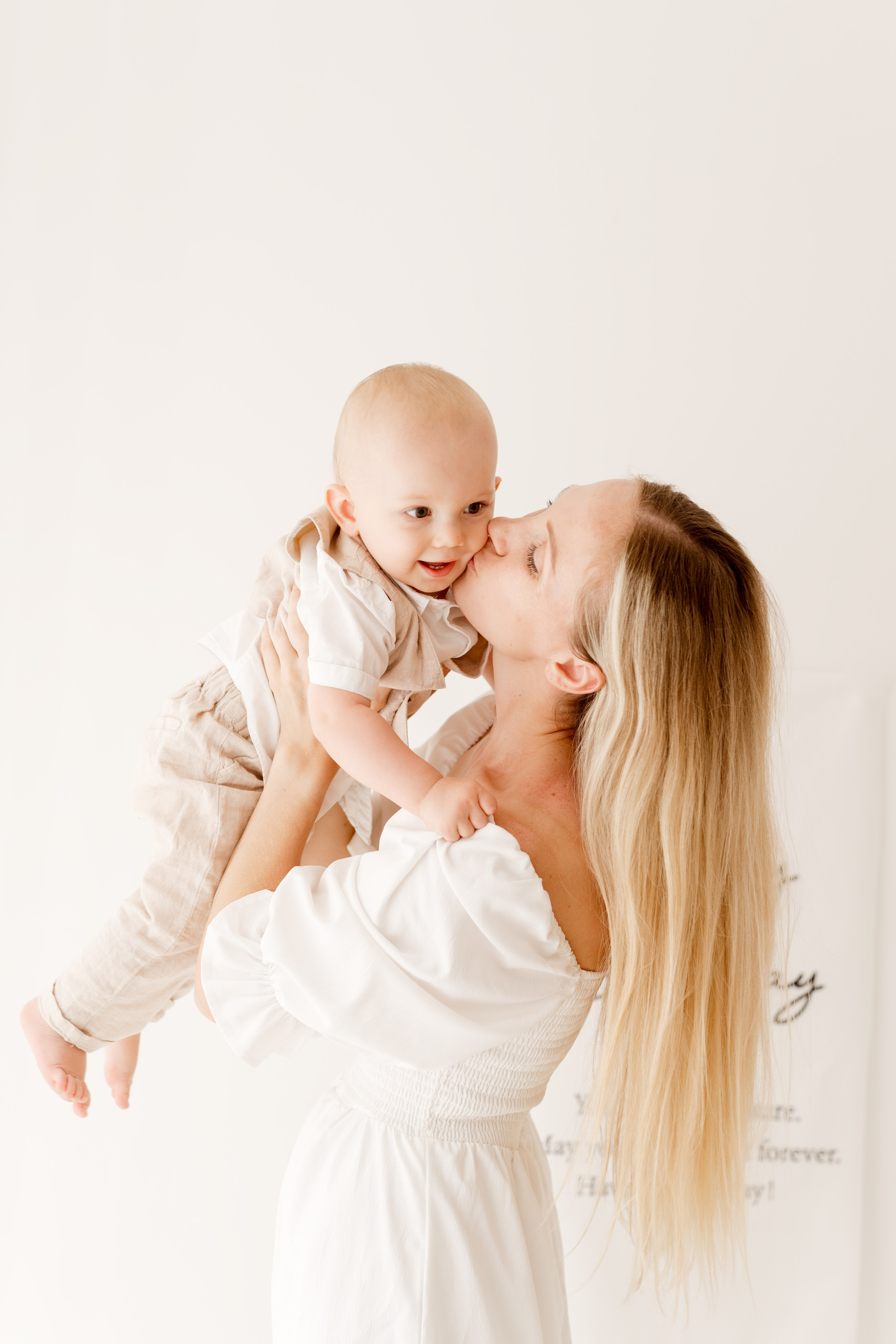 Sesja roczkowa Markusa. Fotograf Łódź - sesja ciążowa, noworodkowa, dziecięca. Studio w Łodzi