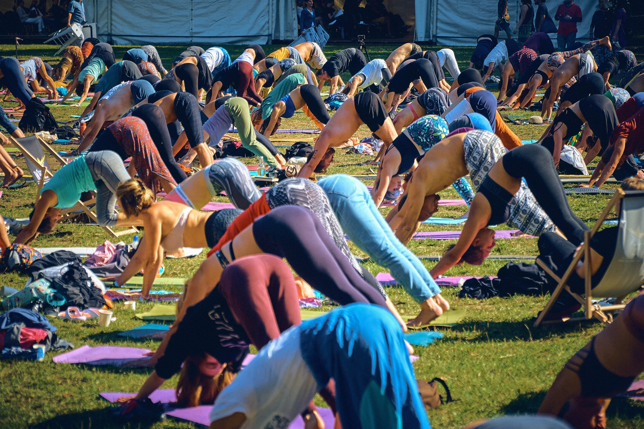 Portrety Ludzi, zrobione na Festiwalach Świadomościowych i Muzycznych: Dharma, ZIELONE KRĘGI, Wibracje, FRUŃ, Organic, Turkusowa Wyspa. Andriej Szypilow - Fotografia & Wideografia