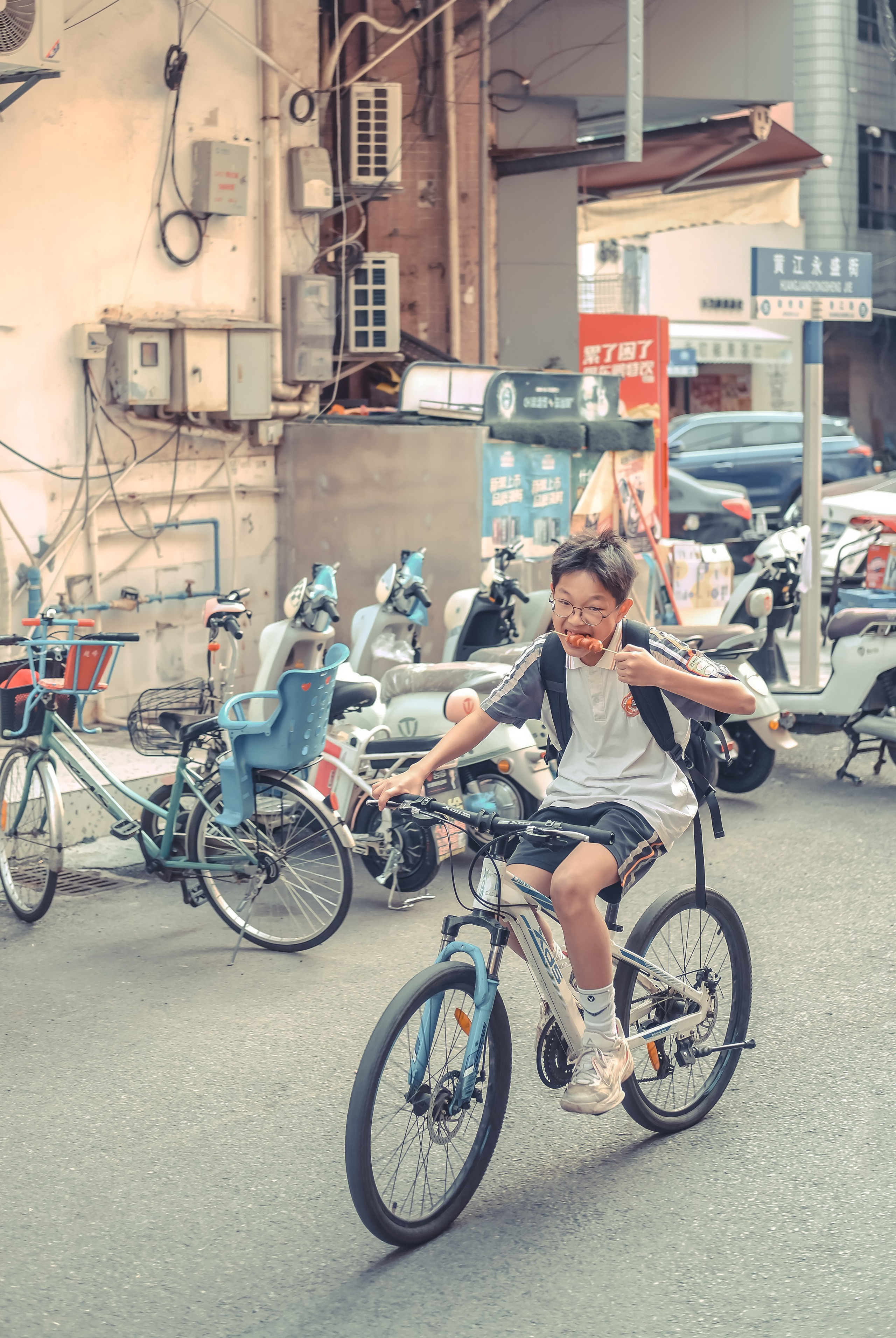 Lunch time | 东莞 Dongguan Street Photography | China 🇨🇳