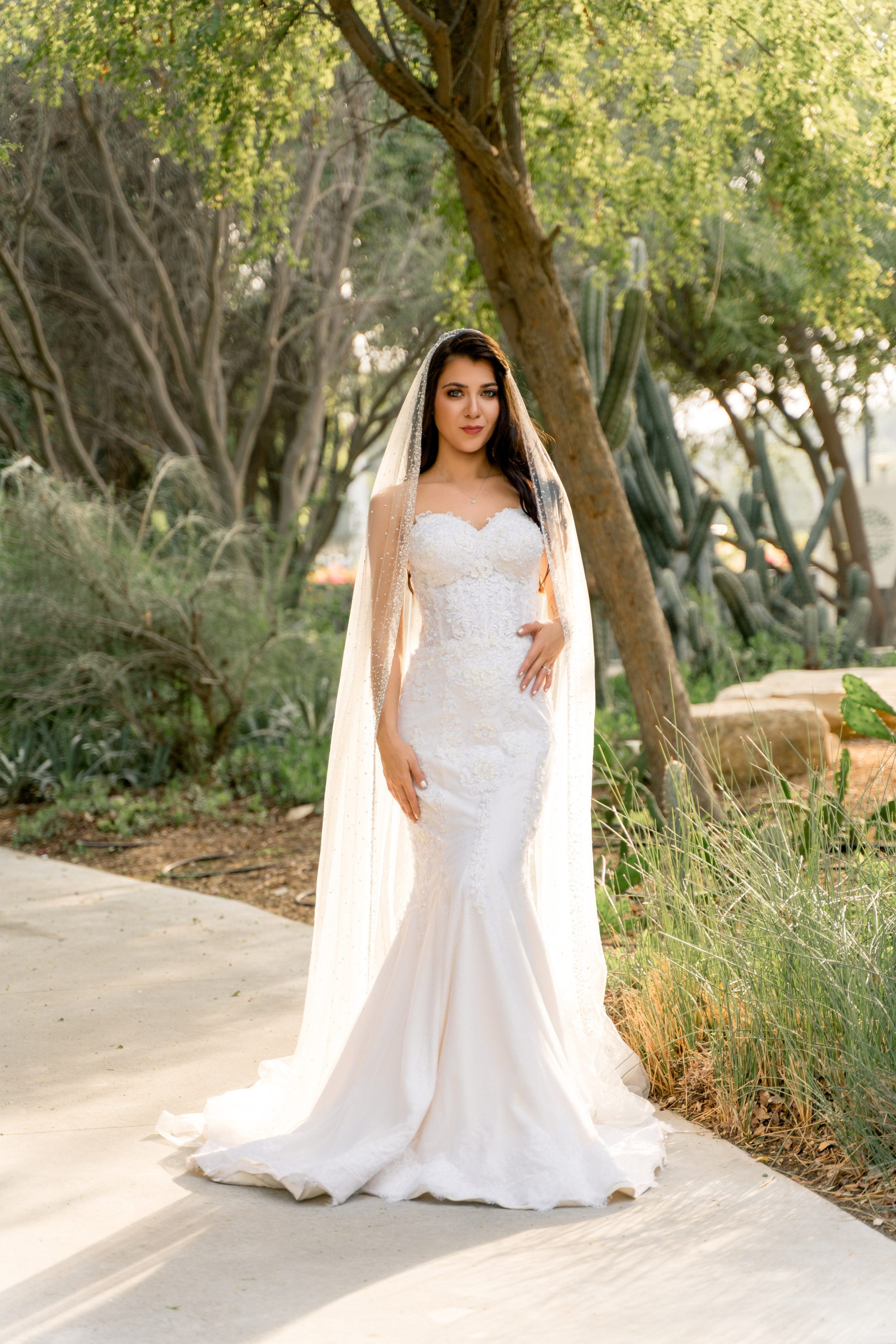 Wedding photoshoot in Abu Dhabi with natural light