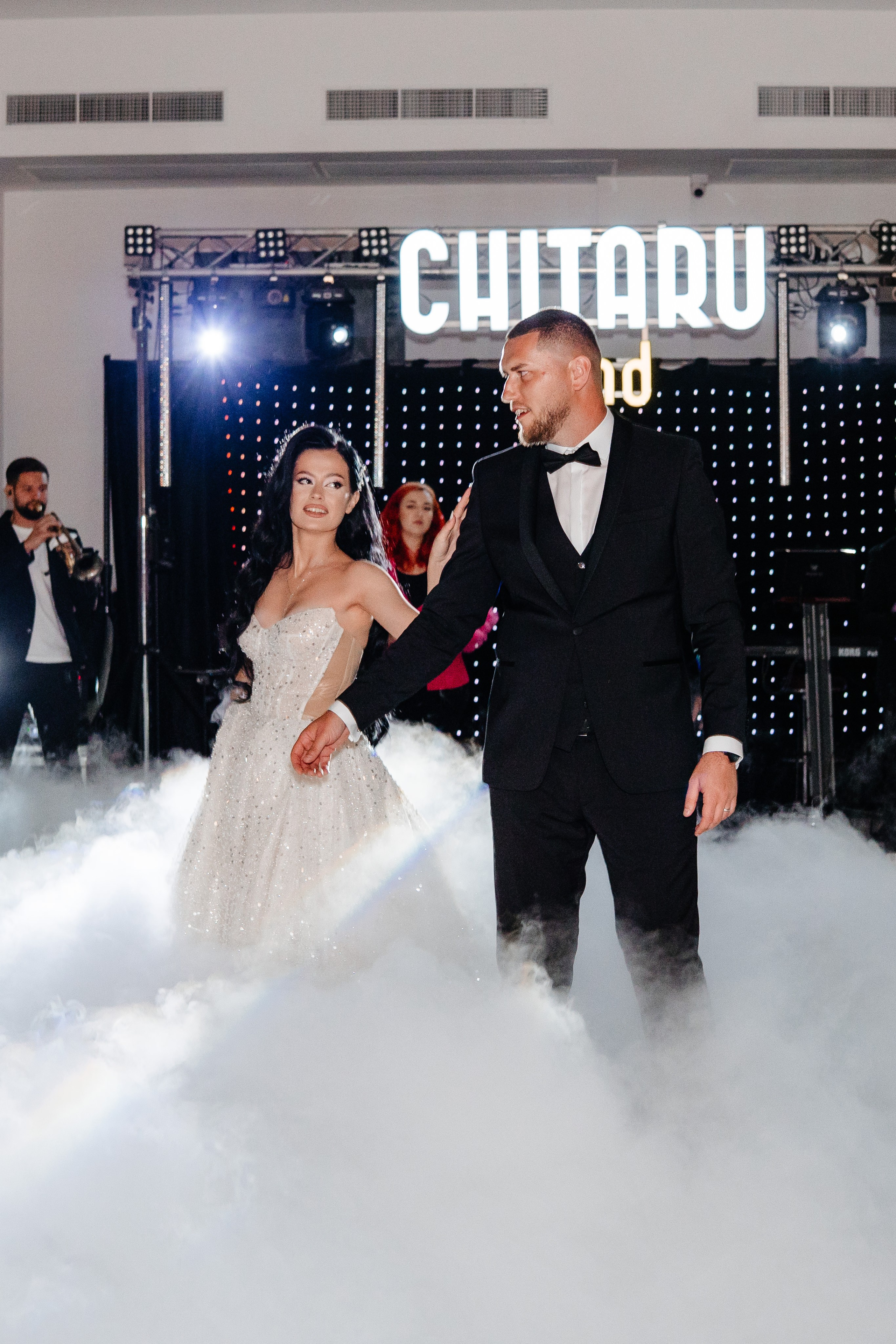 Catalina & Remus. Raw Studio. Fotograful tau de nunta!