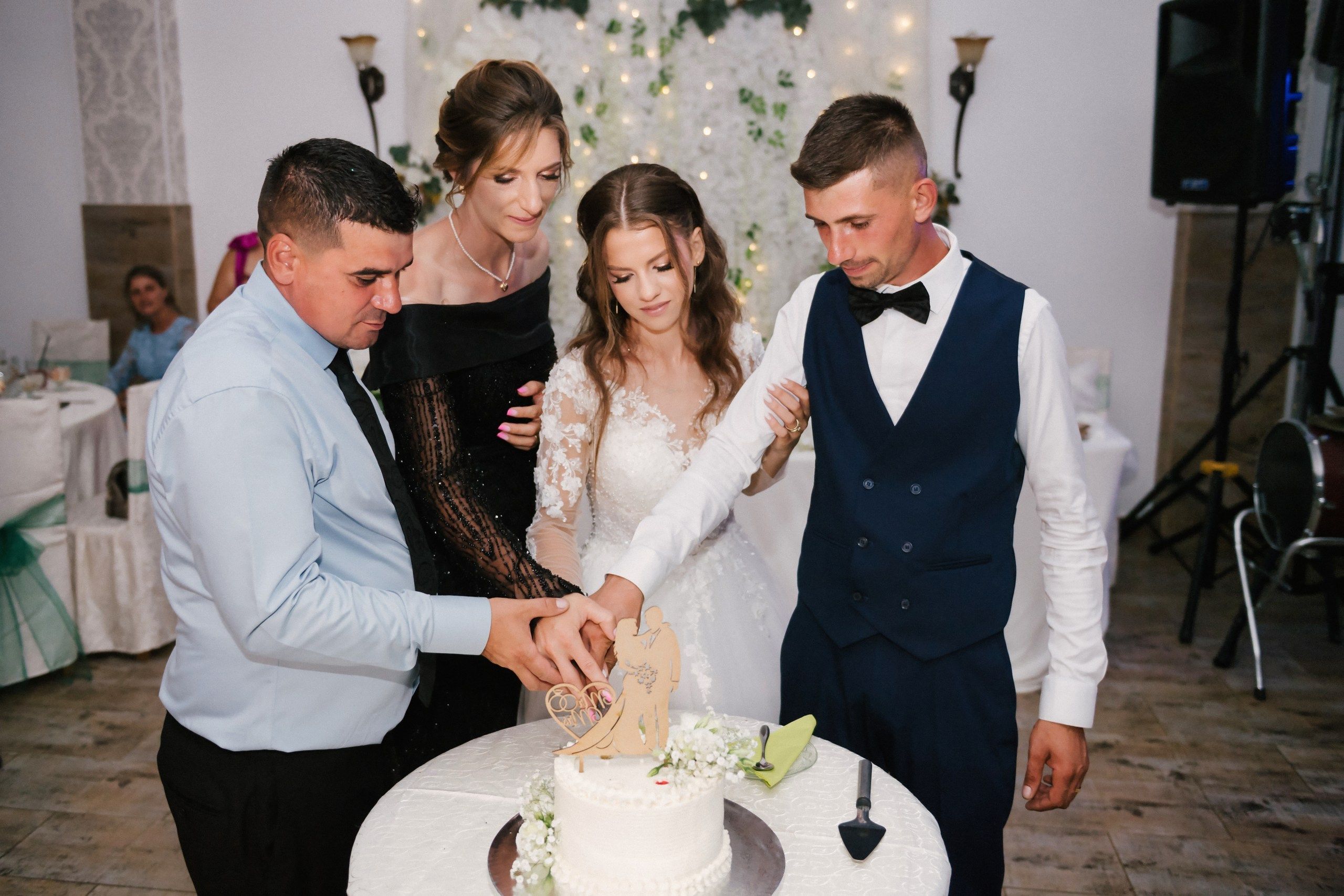 - nunta--fotograf-profesionist-botosani - fotografie-nunta-romantica - imagini-nunta-in-natura-alin-chirila-fotograf - fotografii-cuplu-indragostit-nunta-botosani - sedinta-foto-miri-andrei-iustina-alinofotostudio - amintiri-din-nunta-realizate-de-fotograf-profesionist - povestea-nuntii-andrei-si-iustina-in-imagini-alinofotostudio-fotograf evenimente- evenimente Botoșani -fotograf Suceava - fotograf Iași- servicii foto. servicii foto Botoșani. servicii foto video Botoșani. otograf-nunta-botosani-fotograf nunta. fotograf evenimente. fotograf nunta Botoșani. Alin chirila. Alin chirila fotograf. Alinofotostudio.- servicii foto. servicii foto Botoșani. servicii foto video Botoșani. fotograf nunta. fotograf evenimente. fotograf nunta Botoșani. Alin chirila. Alin chirila fotograf. Alinofotostudio.fotograf stare civilă,poze stare civilă,album foto stare civilă,servicii foto suceava,fotograf evenimente suceava,fotograf nuntă suceava,poze cununie civilă,ședință foto stare civilă,sesiune foto suceava,fotograf profesionist suceava,fotograf botosani,stare civila botosani,alinofotostudio,alin chirila fotograf.servicii foto. servicii foto Botoșani. servicii foto video Botoșani. fotograf nunta. fotograf evenimente. fotograf nunta Botoșani. Alin chirila. Alin chirila fotograf. Alinofotostudio.fotograf stare civilă,poze stare civilă,album foto stare civilă,servicii foto suceava,fotograf evenimente suceava,fotograf nuntă suceava,poze cununie civilă,ședință foto stare civilă,sesiune foto suceava,fotograf profesionist suceava,fotograf botosani,stare civila povestitor prin fotografiebotosani,alinofotostudio,alin chirila fotograf,servicii foto. servicii foto Botoșani. servicii foto video Botoșani. fotograf nunta. fotograf evenimente. fotograf nunta Botoșani. Alin chirila. Alin chirila fotograf. Alinofotostudio.fotograf stare civilă,poze stare civilă,album foto stare civilă,servicii foto suceava,fotograf evenimente suceava,fotograf nuntă suceava,poze cununie civilă,ședință foto stare civilă,sesiune foto suceava,fotograf profesionist suceava,fotograf botosani,stare civila botosani,alinofotostudio,alin chirila fotograf,cununie religioasă botoșani,andreea și neculai,capela militară botoșani,foto conacul zăicești,fotograf nuntă botoșani,fotograf cununie religioasă,foto evenimente botoșani,poze cununie capela militară,ședință foto zăicești,fotograf profesionist botoșaniMire și mireasă – Sergiu & Liliana – ziua nunții, 2024 - Emoții în ziua nunții – Sergiu și Liliana - Dansul mirilor – fotografie artistică nuntă 2024 - Sedinta foto romantică în natură – Sergiu & Liliana - Rochia de mireasă și detalii de nuntă elegan-Album de cununie civilă Florin și Anda – Fotografii profesionale realizate de Alin Chirilă în Botoșani -fotograf prin fotografie-Ședință foto Trash the Dress pe muntele Rarău cu Iulian și Iuliana – fotografie de cuplu, natură montană, emoție autentică surprinsă de Alin Chirilă, povestitor prin fotografie.- "Iulian și Iuliana pe crestele Rarăului – fotografie Trash the Dress în natură" - "Cuplu îmbrățișat la apus pe muntele Rarău – ședință foto după nuntă" - "Rochie de mireasă în vânt pe munte – Trash the Dress Rarău-1. Iulian și Iuliana pe muntele Rarău – ședință foto Trash the Dress în natură, cu peisaj montan spectaculos 2. Cuplu în îmbrățișare pe Rarău – emoție autentică surprinsă după nuntă 3. Rochie de mireasă în bătaia vântului – fotografie artistică Trash the Dress în munți 4. Mire și mireasă privind spre orizont – dragoste și libertate pe muntele Rarău 5. Iuliana zâmbind în rochia de mireasă – portret în natură, Trash the Dress 6. Iulian ținându-și mireasa de mână – ședință foto romantică pe munte 7. Detaliu cu rochia pe stâncă – estetică naturală Trash the Dress Rarău 8. Cuplu în mers pe poteca Rarăului – fotografie simbolică de după nuntă 9. Apus de soare pe Rarău în spatele mirilor – imagine de poveste Trash the Dress 10. Iulian și Iuliana râzând împreună – momente autentice surprinse de Alin Chirilă, povestitor prin fotografie-fotograf-nunta-cerbu-botosan trash-the-dress-botosani Alin Chirilă Fotograf – fotograf de nuntă Botoșani-fotograf nuntă Botoșani-fotograf nuntă Cerbu Botoșani-fotograf profesionist nuntă Botoșani-fotografie de nuntă Botoșani-fotograf evenimente Botoșani-fotograf nuntă Moldova-fotograf trash the dress Botoșani - fotograf pregătirea mirilor Botoșani -fotograf ceremonie religioasă nuntă-fotograf petrecere nuntă Botoșani- fotograf nuntă Botoșani pregătirea mirelui- pregătirea mirelui fotografie nuntă Cerbu Botoșani-fotograf nuntă Botoșani pregătirea miresei -mireasă pregătiri nuntă Cerbu Botoșani-fotograf nuntă Botoșani nașii mirilor-ceremonie religioasă nuntă Cerbu Botoșani-fotograf nuntă Botoșani ceremonie religioasă biserică-petrecere nuntă Cerbu Botoșani invitați dans-fotograf nuntă Botoșani petrecere restaurant-ședință foto trash the dress-fotograf trash the dress Botoșani ședință foto după nuntă-Fotograf nuntă Botoșani – galerie foto reală de la evenimente