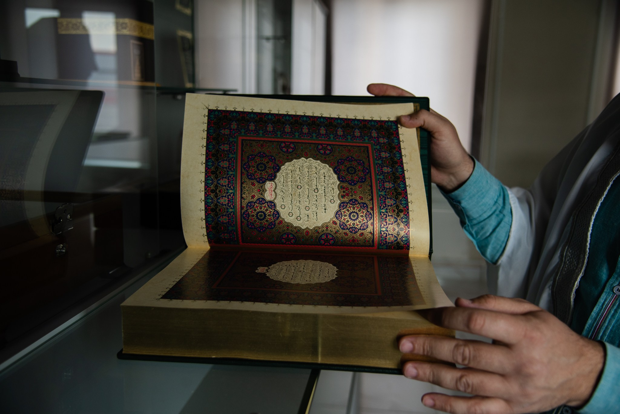In the mosque. Документальный и репортажный фотограф Айгуль Михайлова