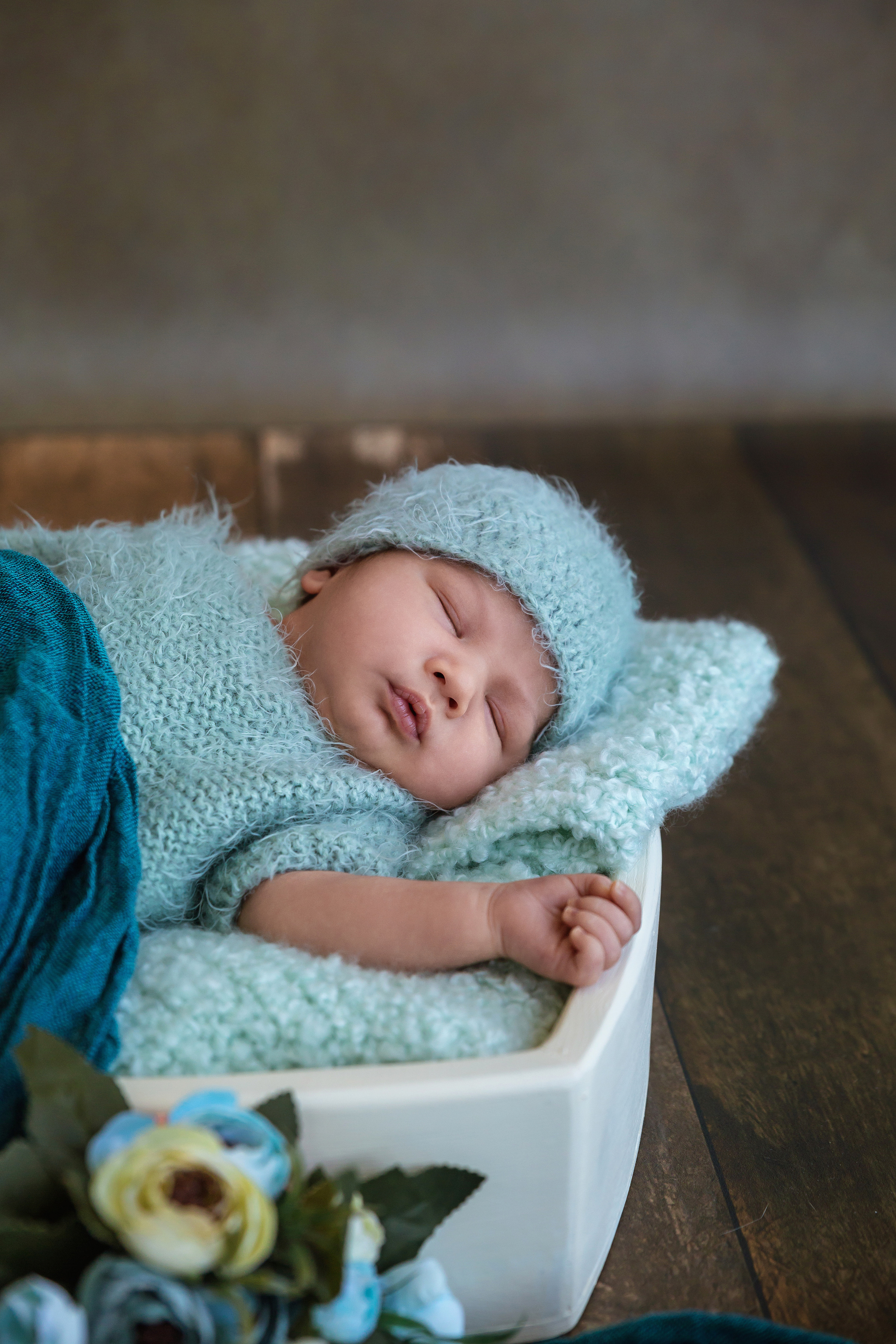 НОВОРОЖДЕННЫЕ