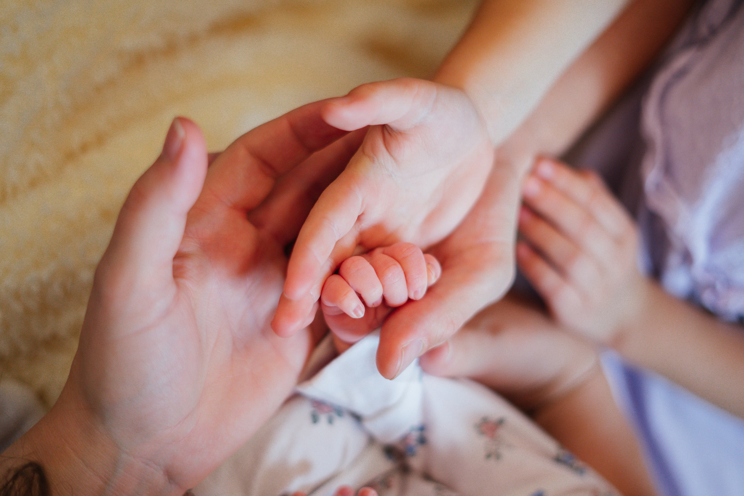 Těhotenství / Newborn. Jana Holubová | Wedding, Couple & Family Photographer in Prague