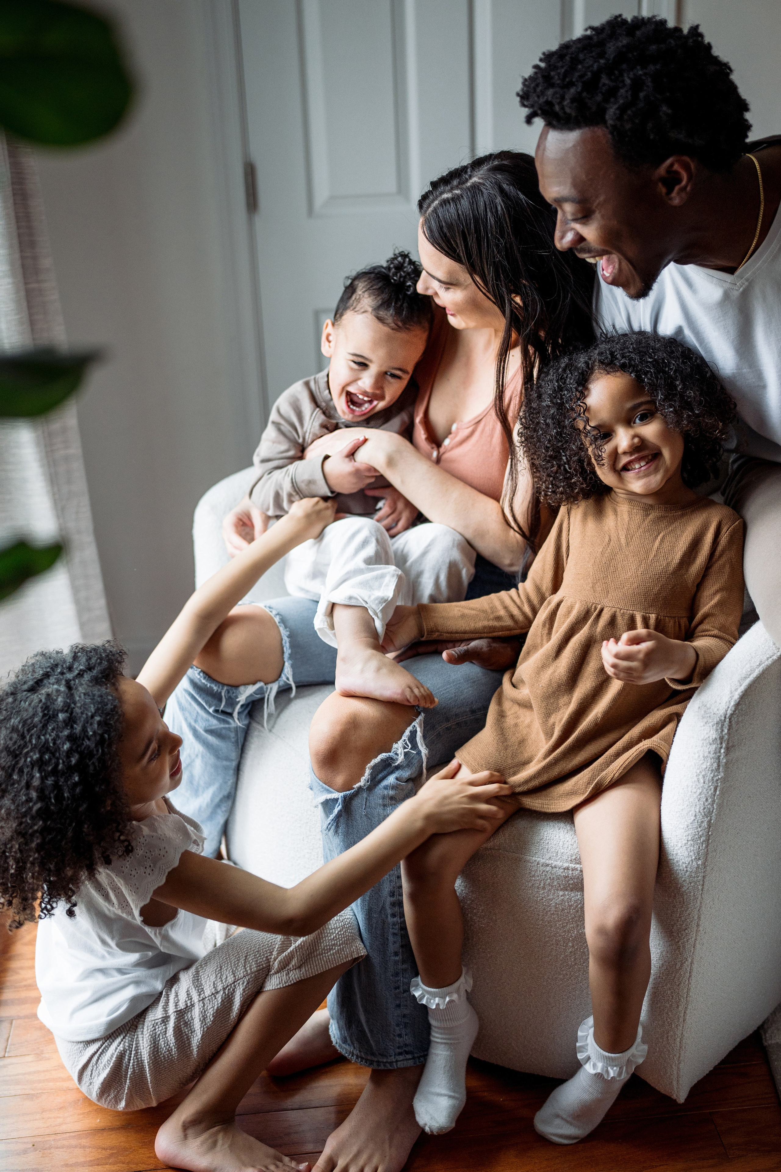 Lifestyle Family Photography – Natural & Candid Moments. Alisa Tant — Family and newborn photographer Bucks County, Montgomery county, Philadelphia, NJ