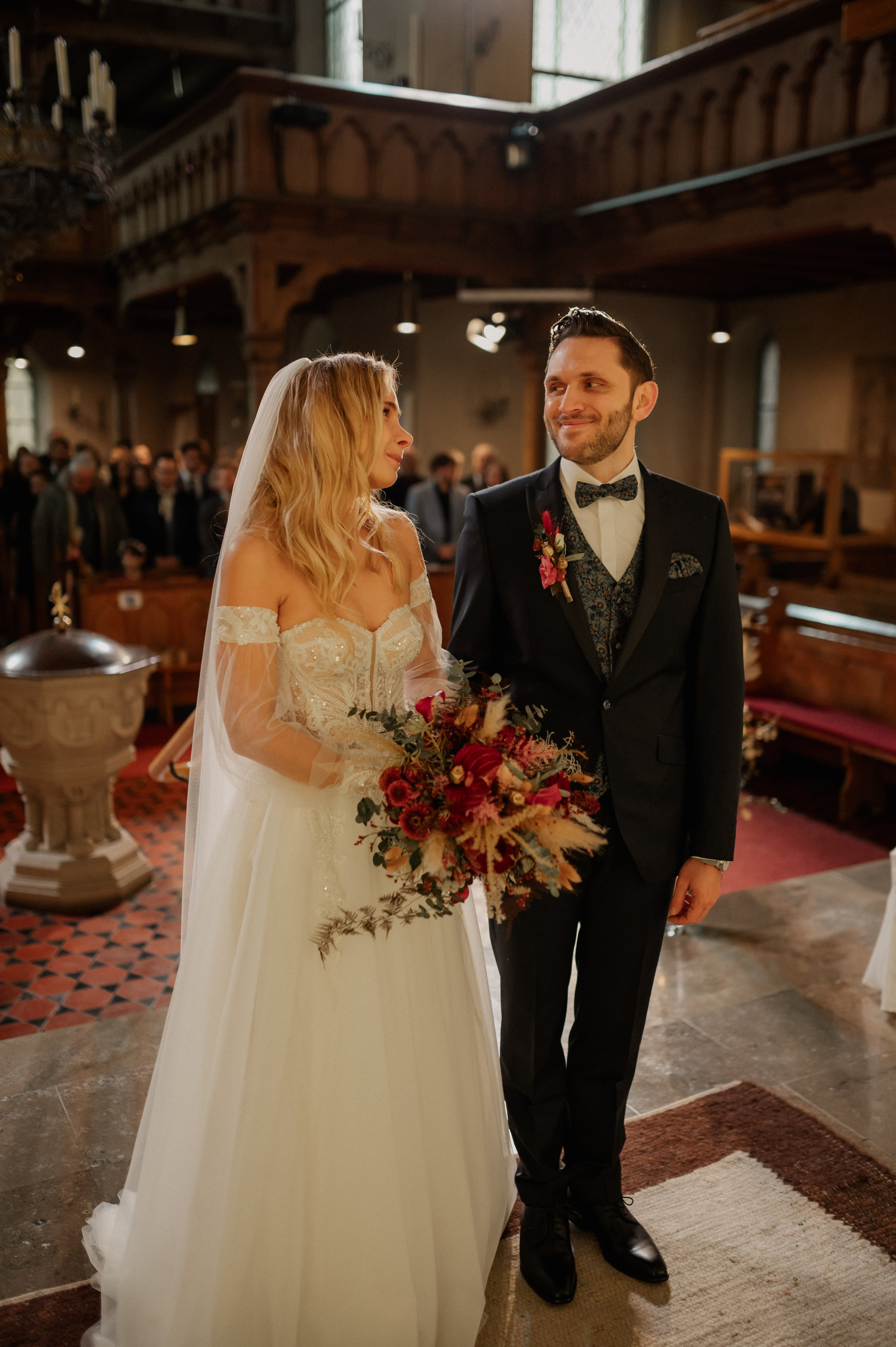 WINTER WEDDING IN NEUENDETTELSAU. Fotografin Ansbach - Paare | Hochzeit | After Wedding
