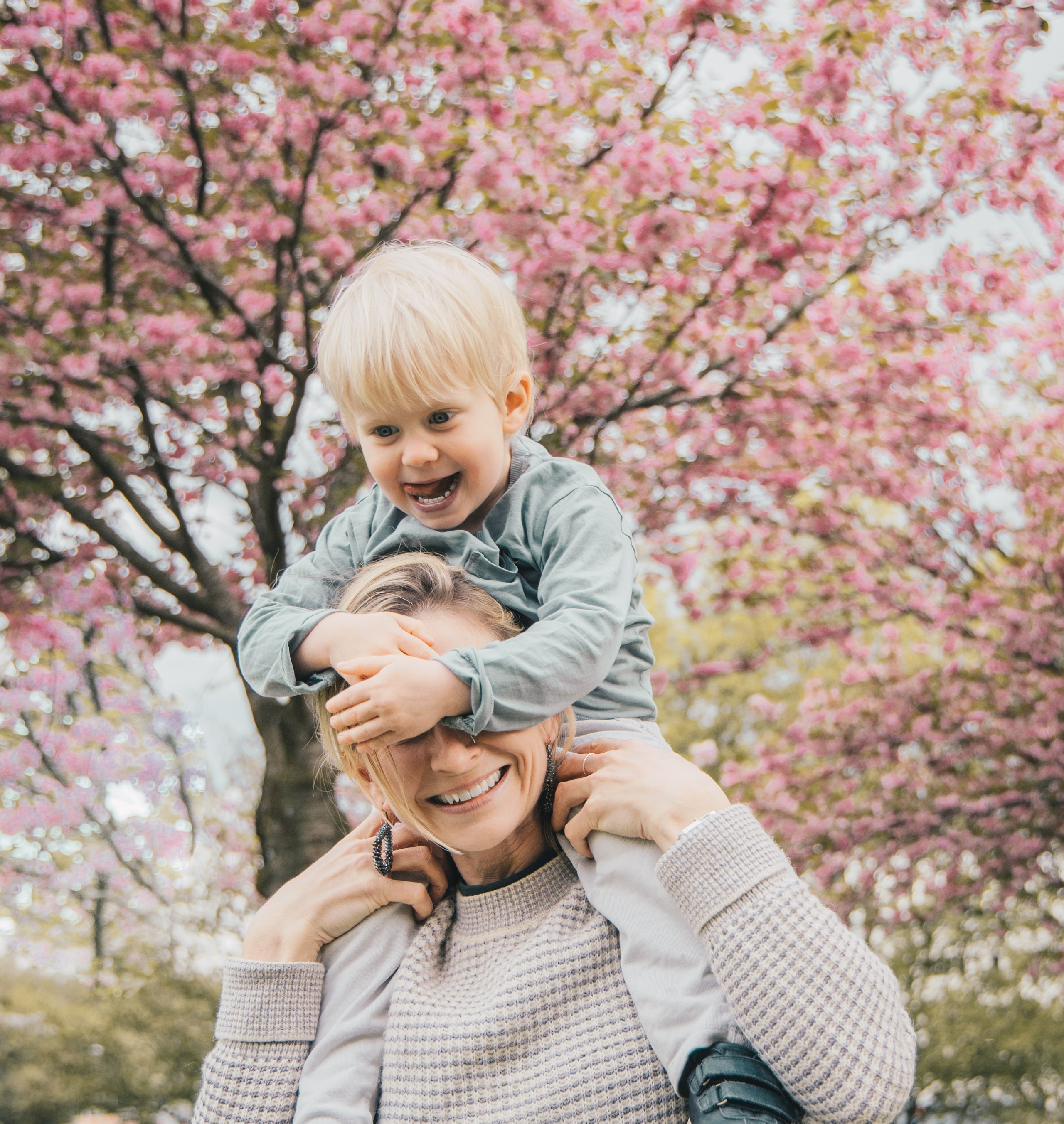 Family shooting. Family photographer in Munich