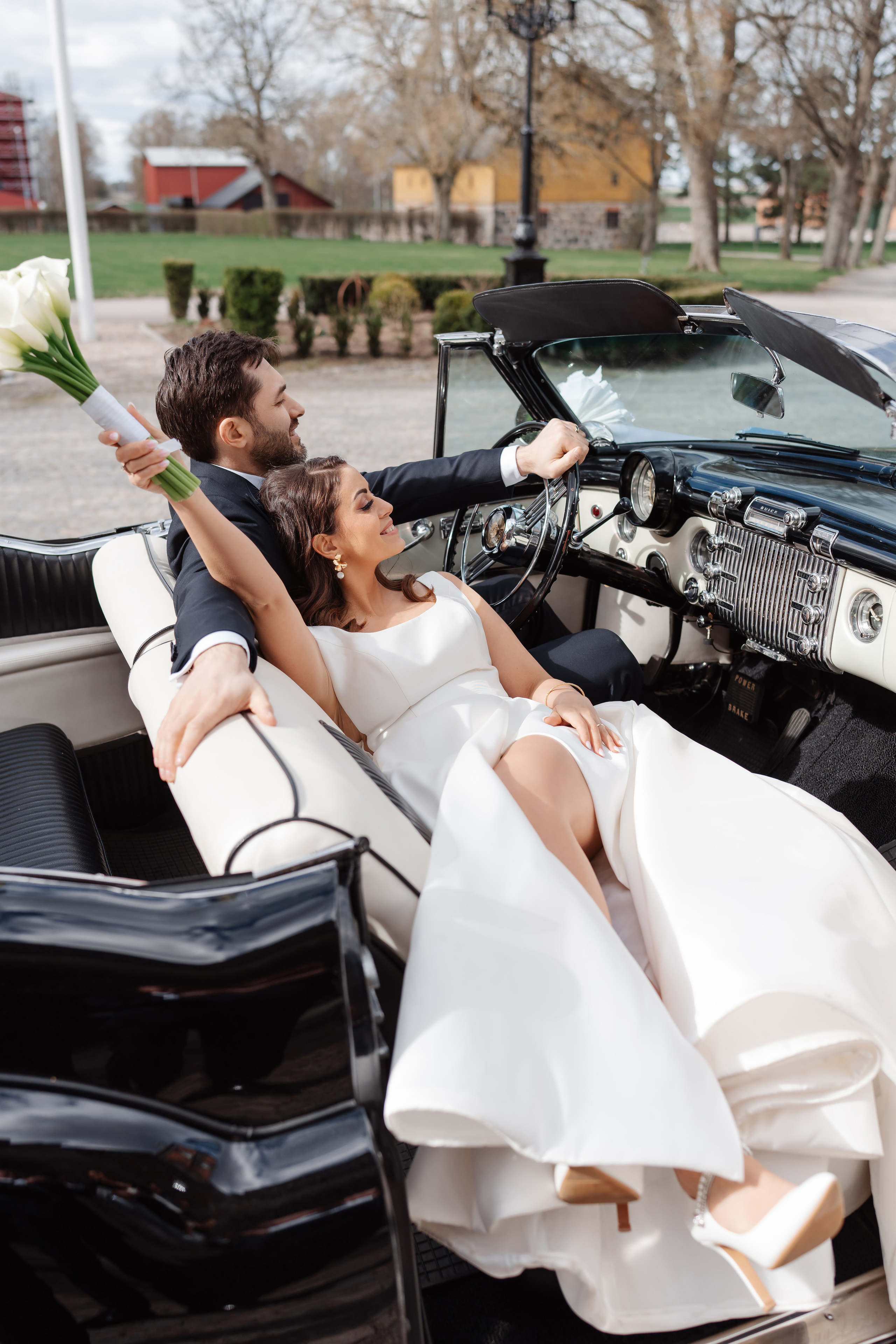 Wedding photographer in Tallinn. Wedding Photographer in Marbella, Como, Tuscany, Cannes