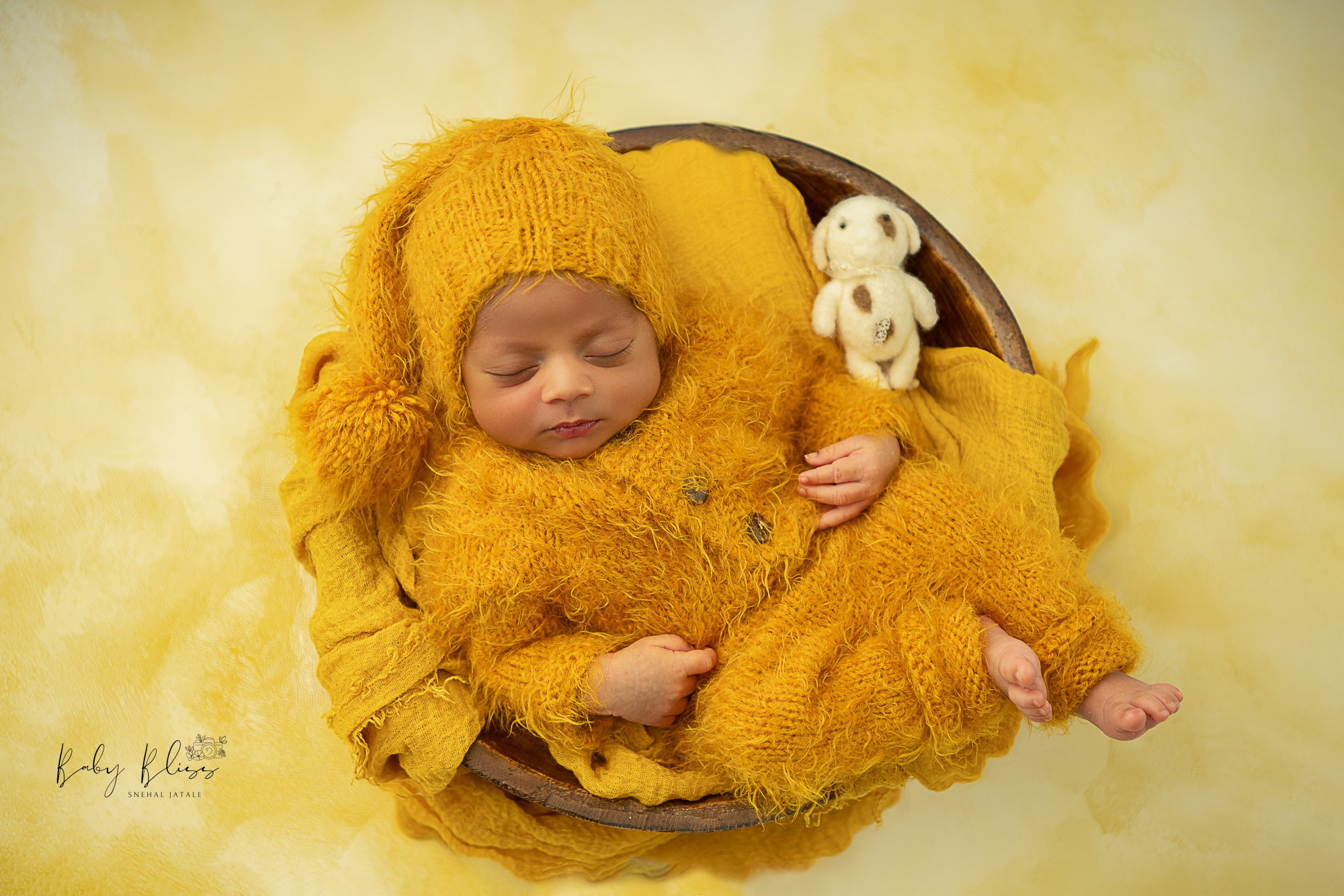 Newborn Photographer in Doha | Luxury Baby Photography Qatar