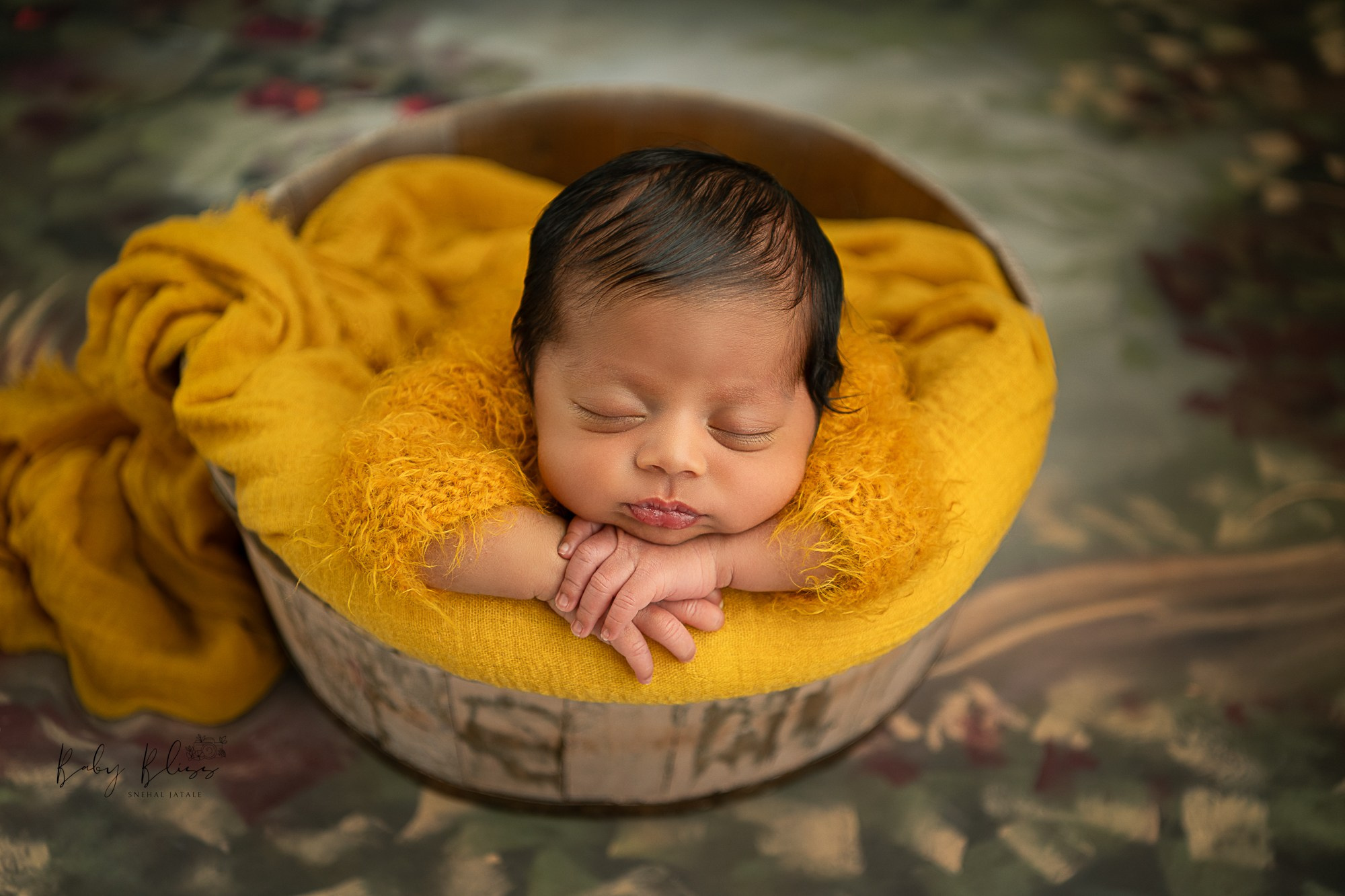 Newborn Photographer in Doha | Luxury Baby Photography Qatar