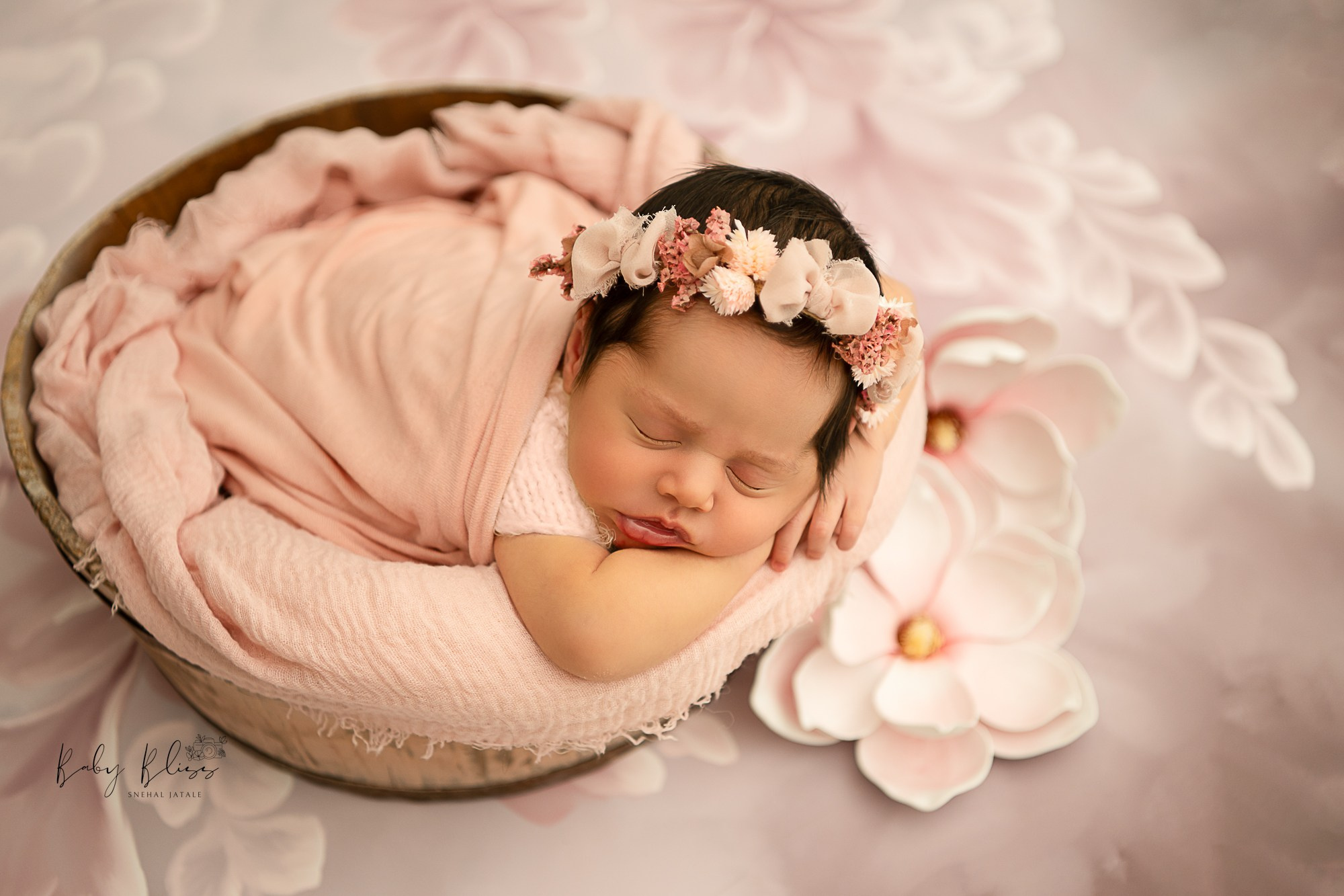 Newborn Photographer in Doha | Luxury Baby Photography Qatar