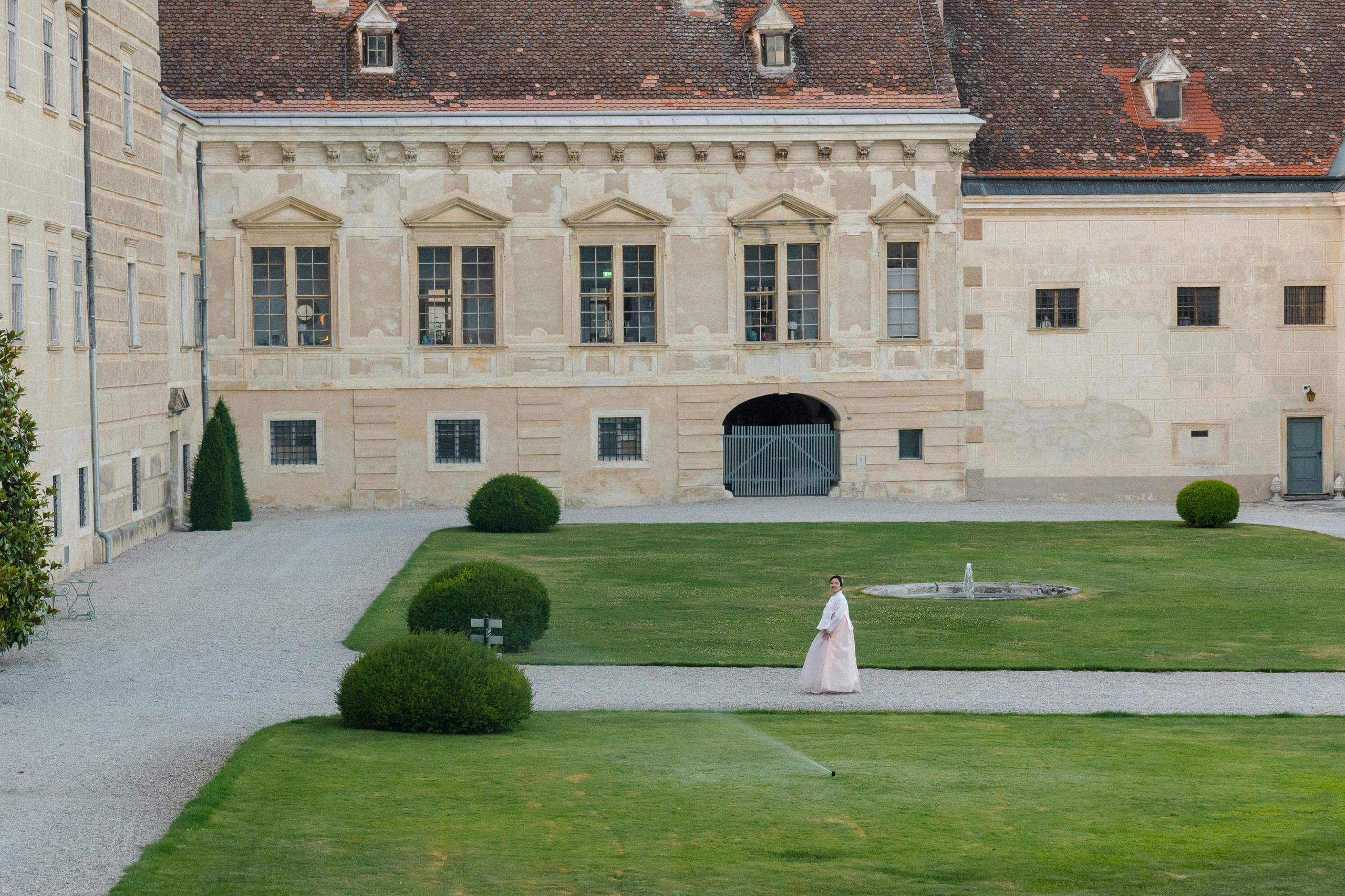 Susan & George · Wedding at Schloss Walpersdorf. Raw Studio: Capturing Elegant weddings accross Europe