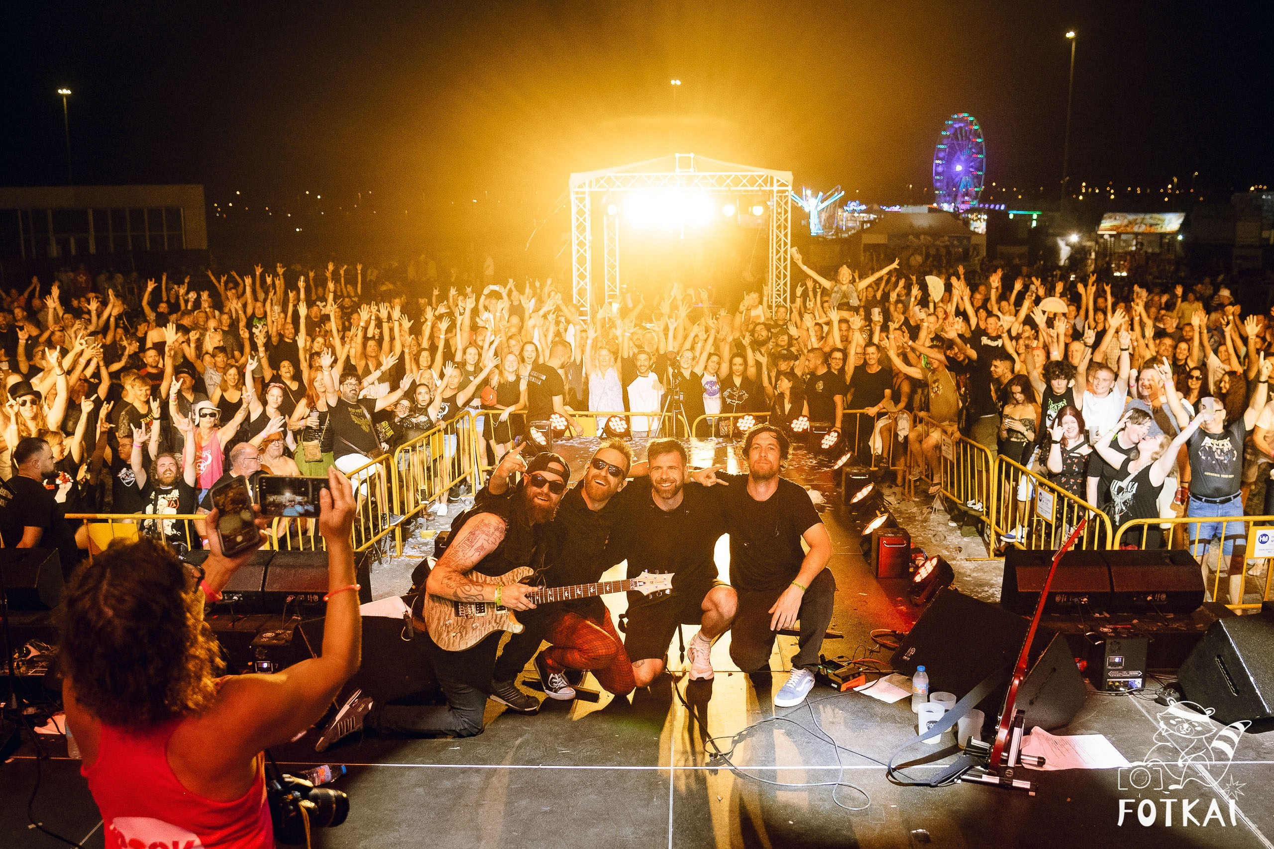 Rock Against Cancer Torrevieja 2025: el festival solidario que convirtió septiembre en un himno de esperanza | FOTKAI