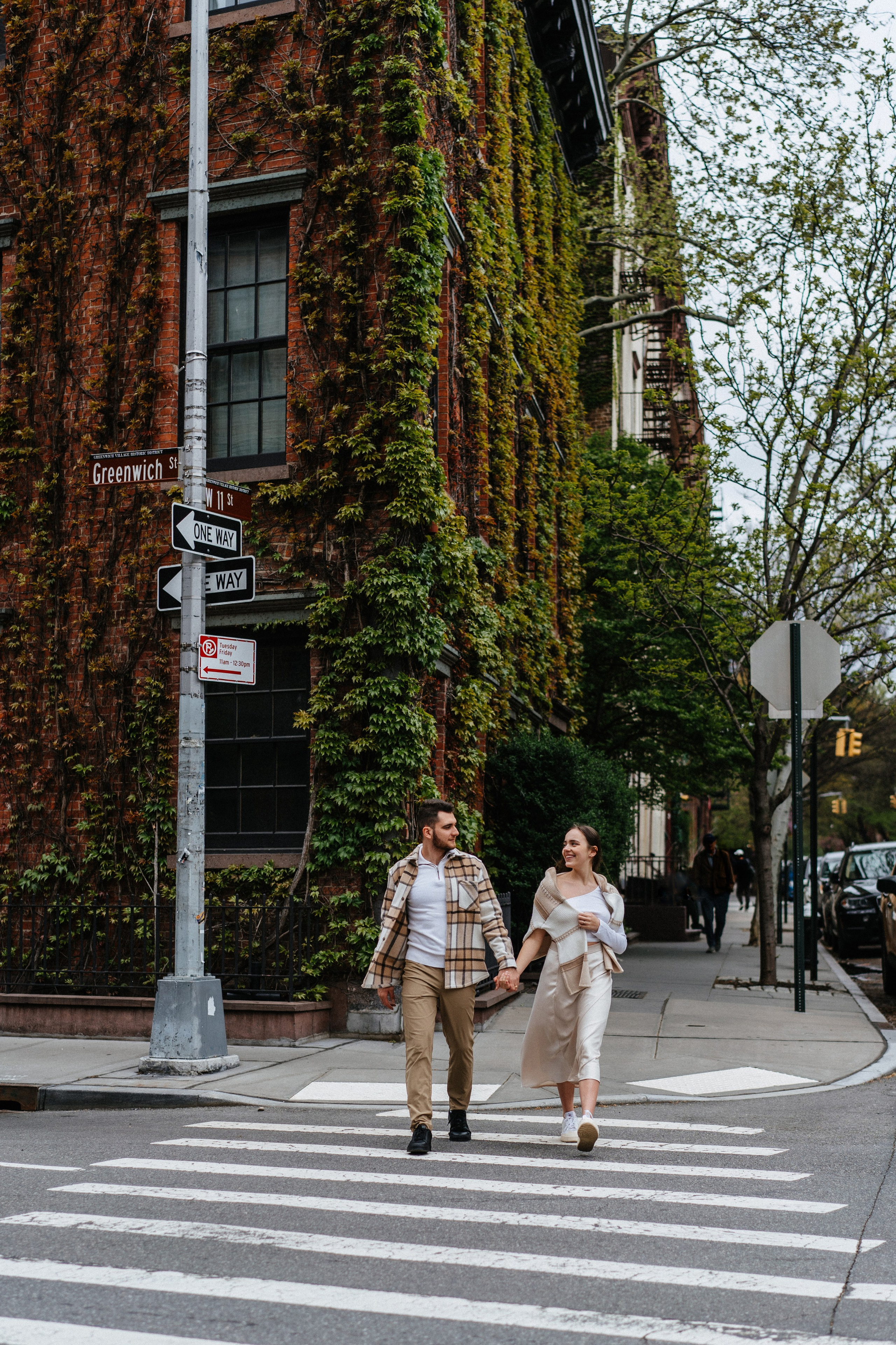 Greenwich Village Couple Photography | Romantic NYC Photo Sessions. Videographer and photographer in New York // MAKAROV.VIDEO