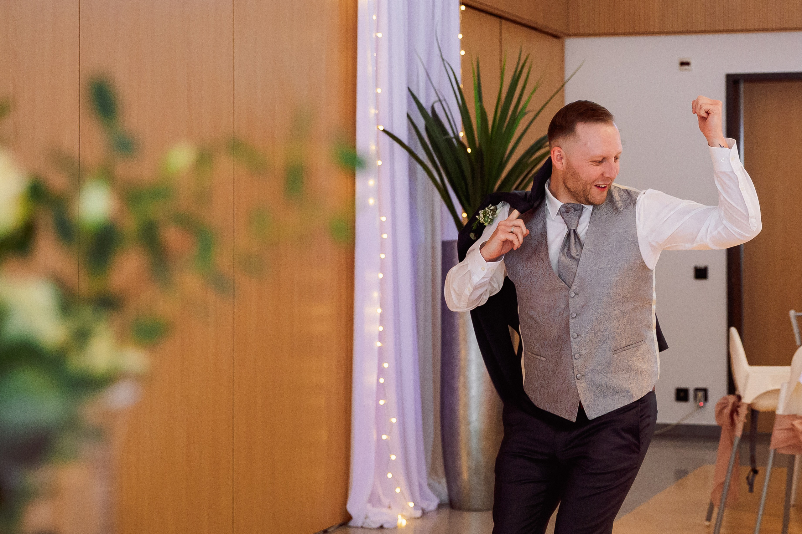 Kirchliche Hochzeit in Herborn. Fotograf NRW aus Wickede Ruhr, Milla Kunst