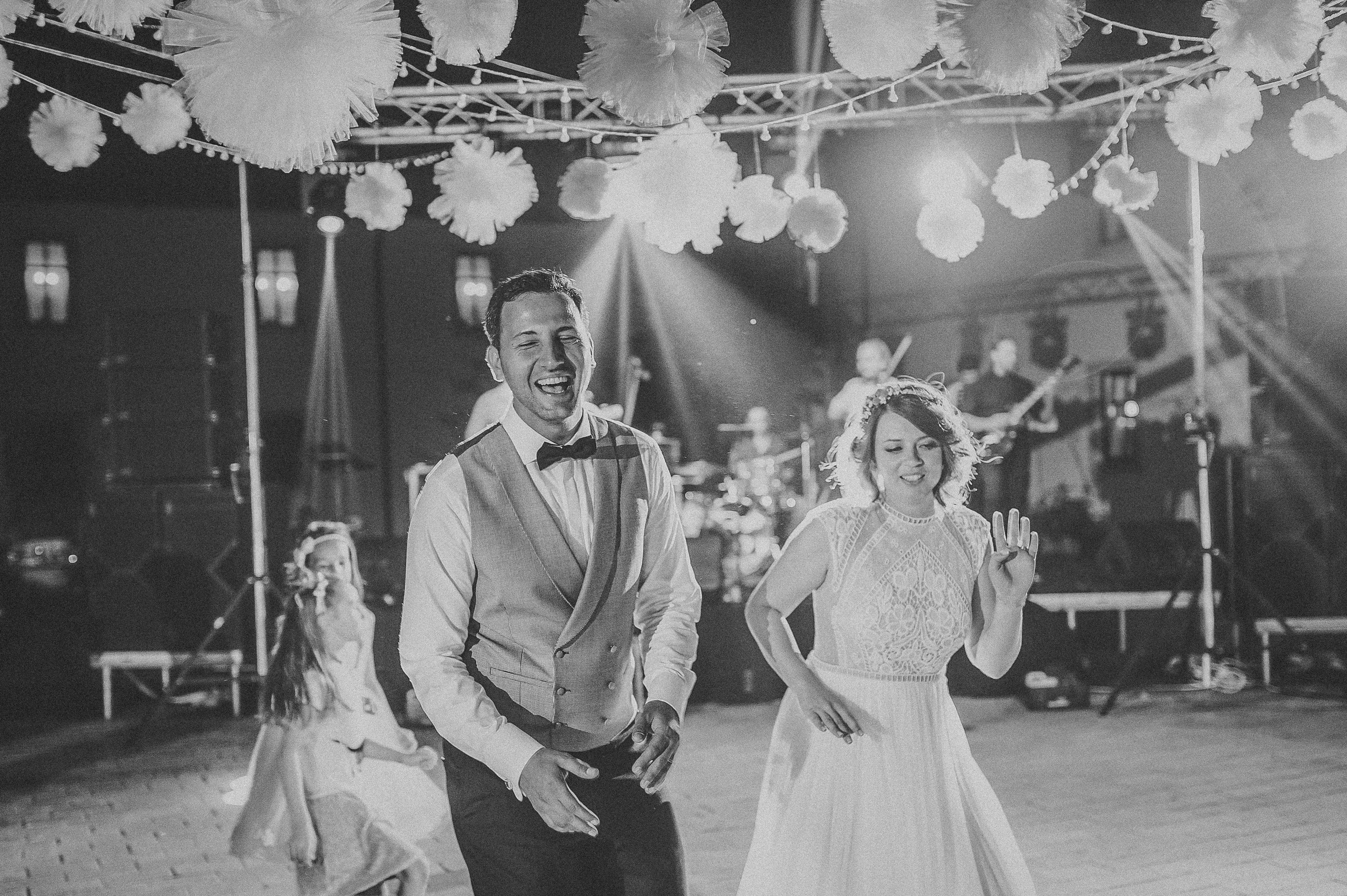 Alina și Ionuț | Fotografii Alb-Negru în Alba Iulia | Alex Vasilie. Alex Vasilie | Fotograf de Nuntă, Botez și Portret | Cluj-Napoca