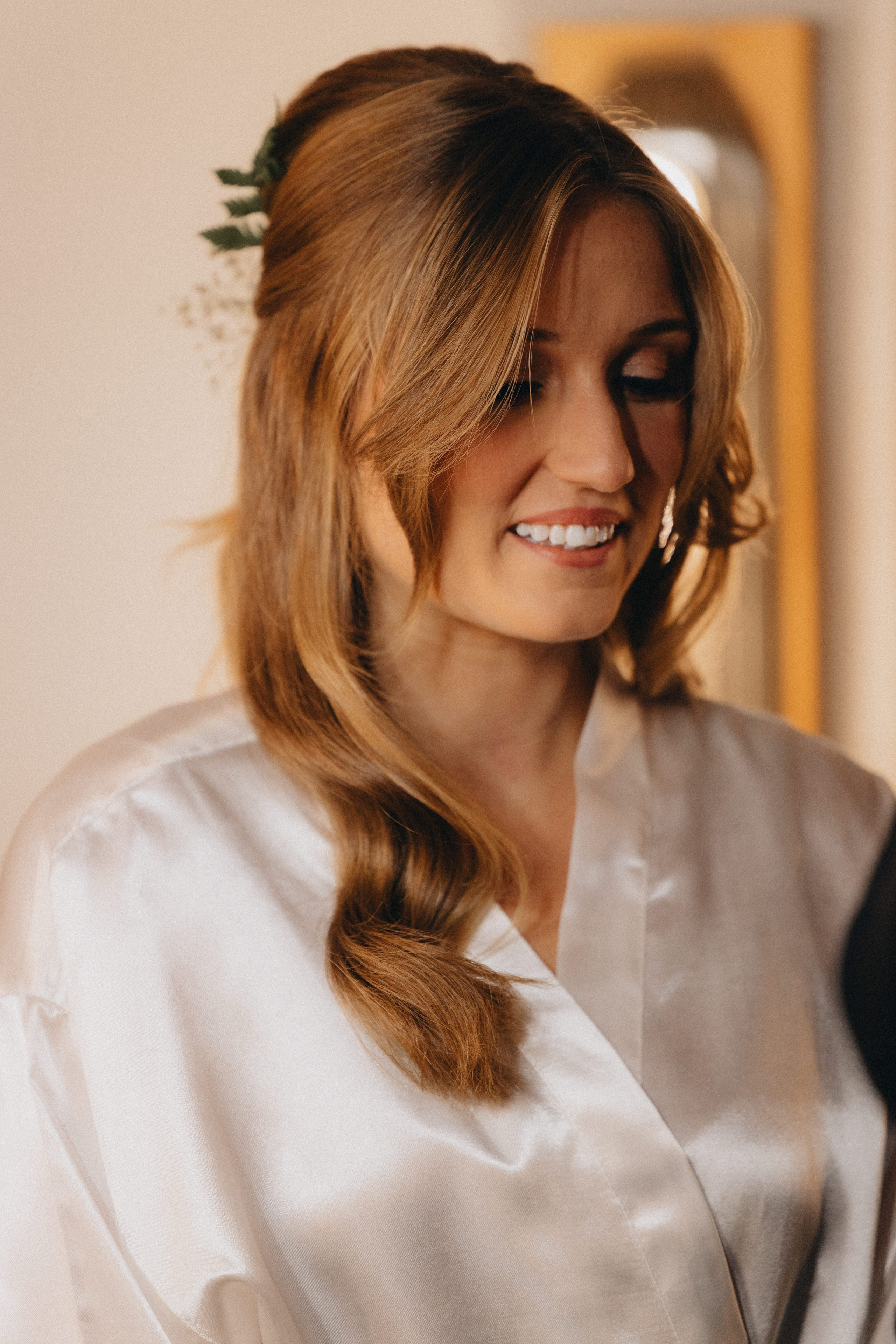 Jessie and Isaac on their wedding day in Portland, Oregon – a genuine moment of joy captured by photographer Georgy Shishkin in a romantic outdoor style, reflecting the charm of Portland & Seattle wedding photography.