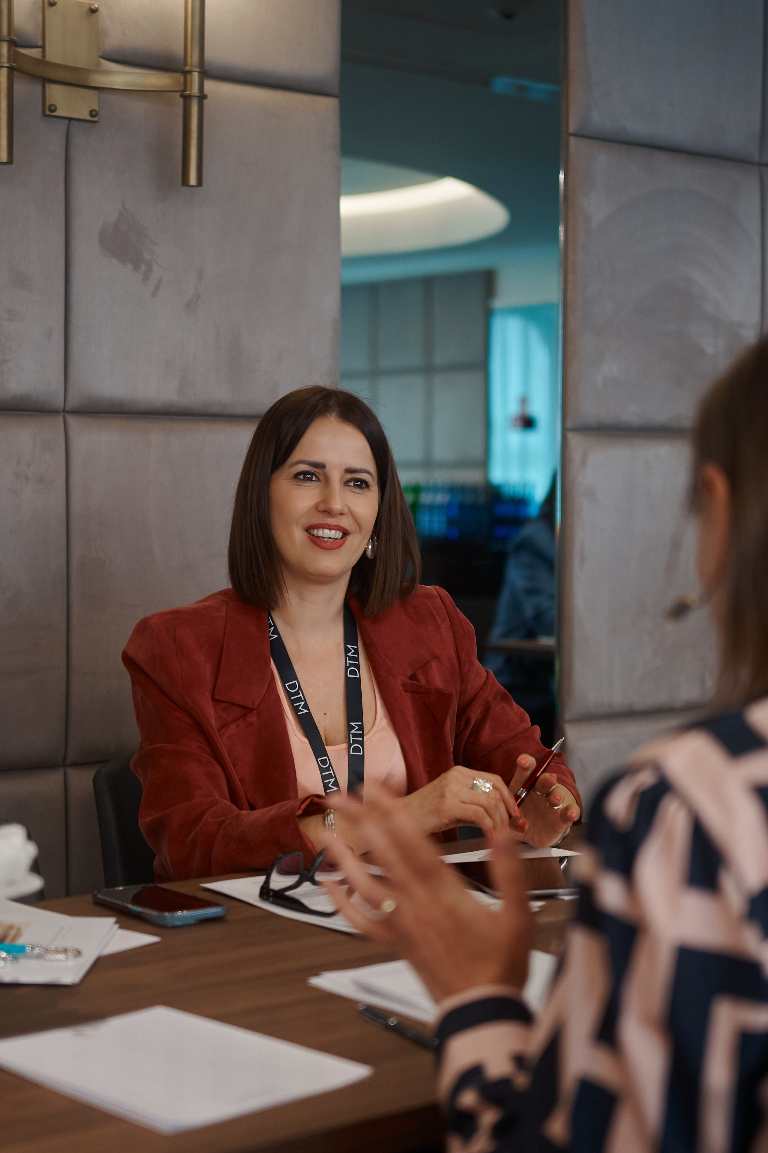 Deluxe Travel Market — Warsaw 2026. Аліса Постникова — портретний фотограф| Канни, Париж