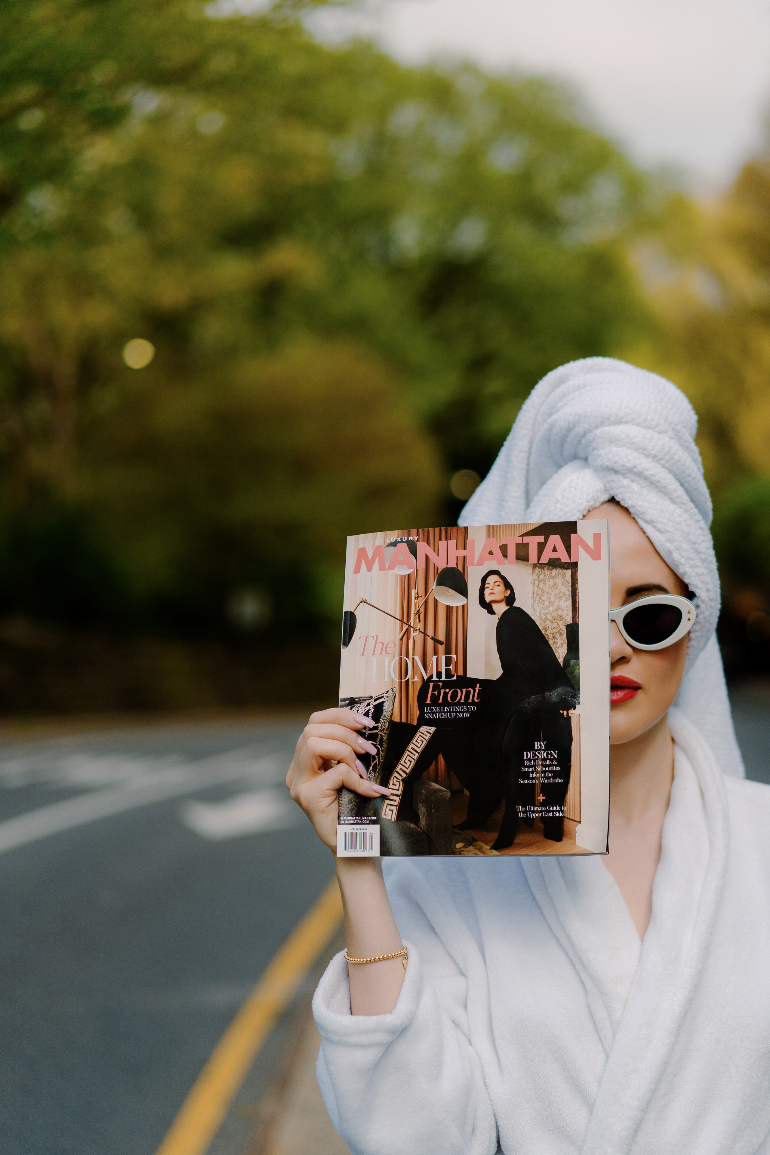 Luxury Morning Robe Photography NYC | Upper East Side Portrait Sessions. Videographer and photographer in New York // MAKAROV.VIDEO