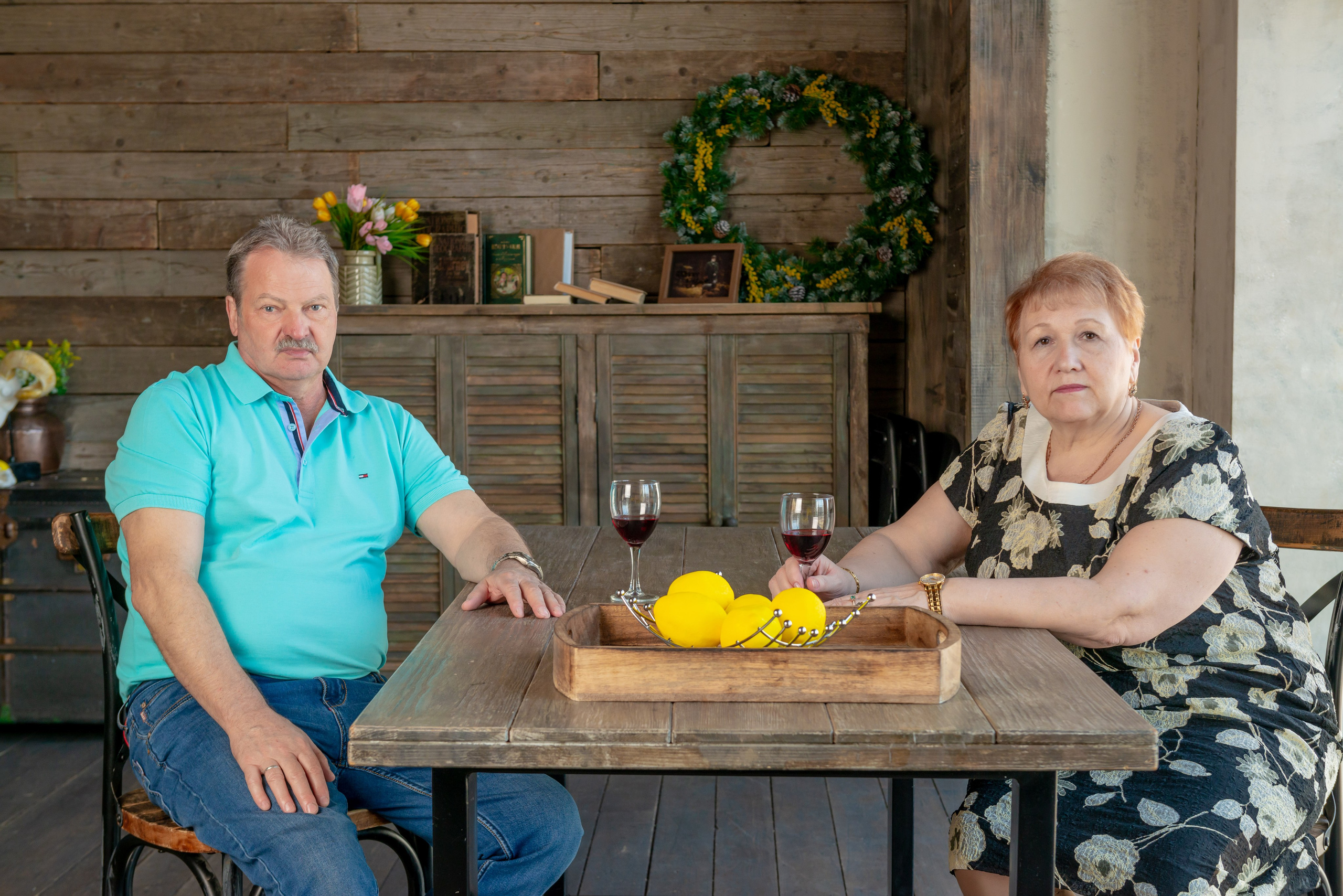 Photosession of a married couple in the studio. FOTÓGRAFO MÉXICO QUINTANA ROO