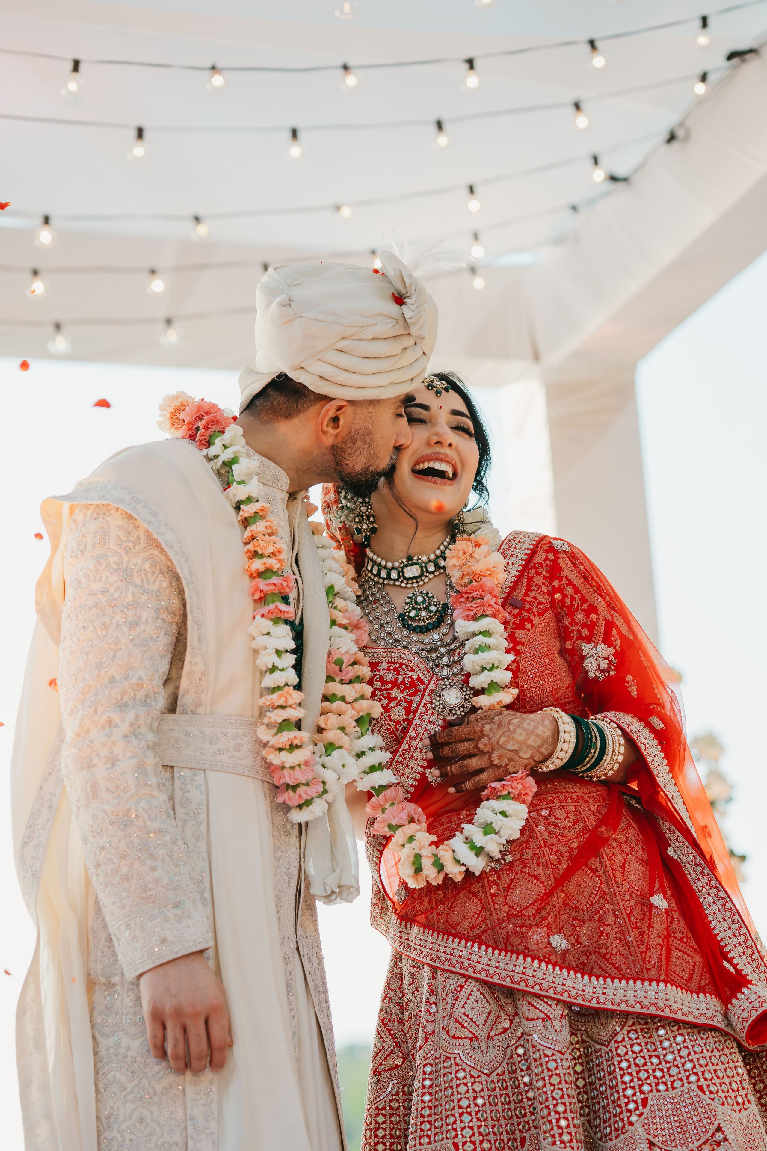 SURYANSH & PALLAVI. Wedding photographer Sijo chacko
