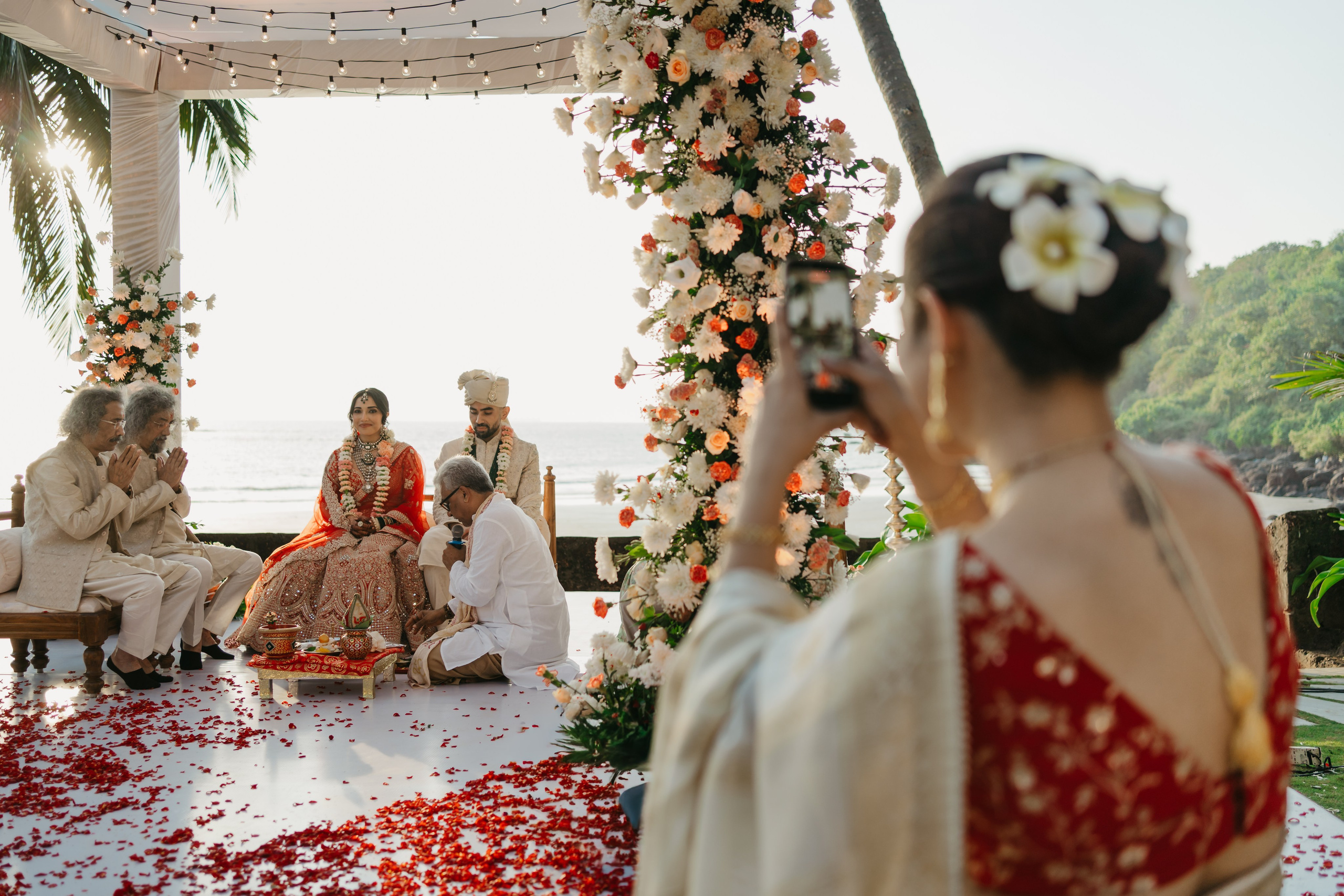 SURYANSH & PALLAVI. Wedding photographer Sijo chacko
