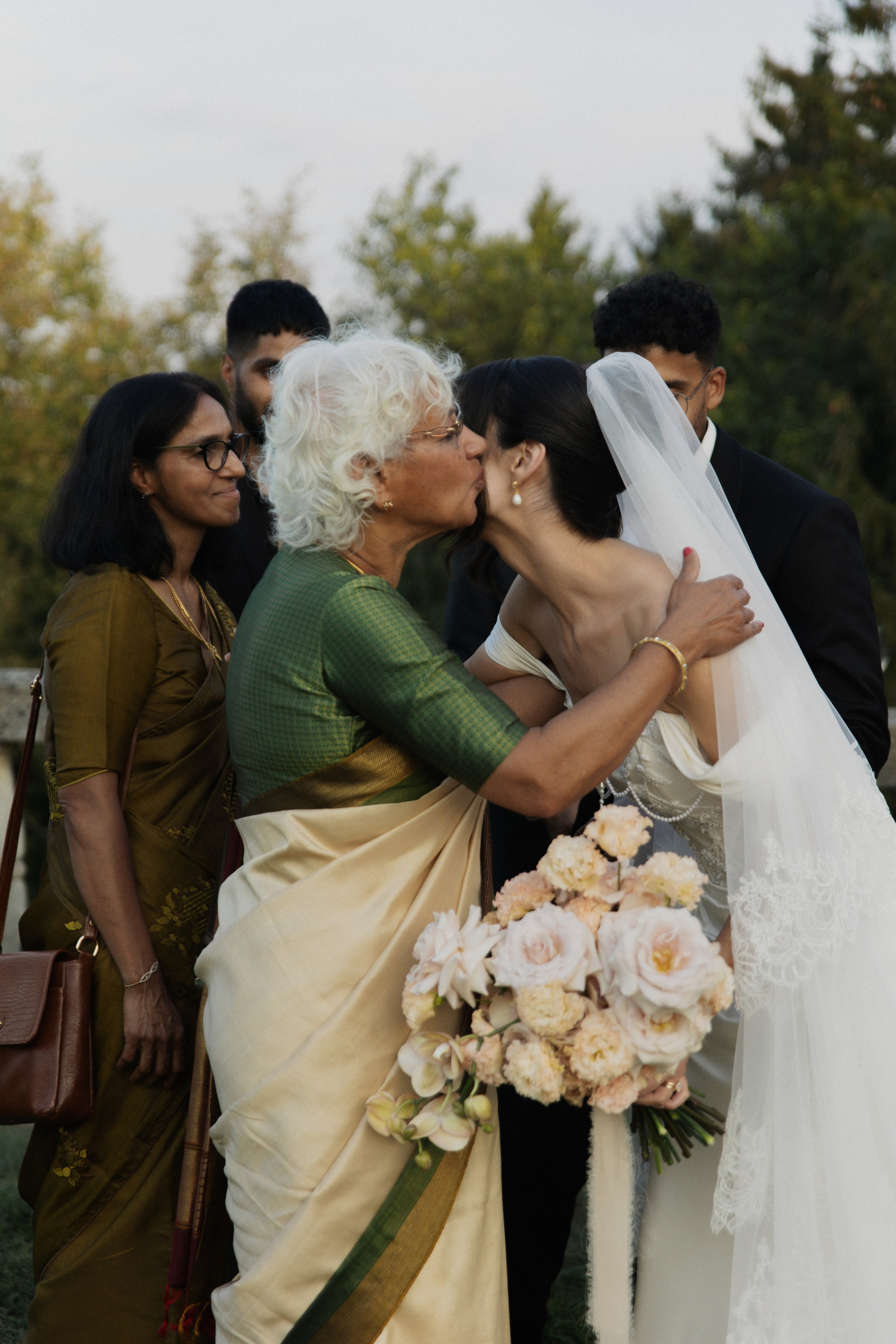 Elegant Castle Wedding in Austria | Alwin & Ruth’s Fairytale Celebration. Wedding photographer and videographer based in Timisoara, Romania