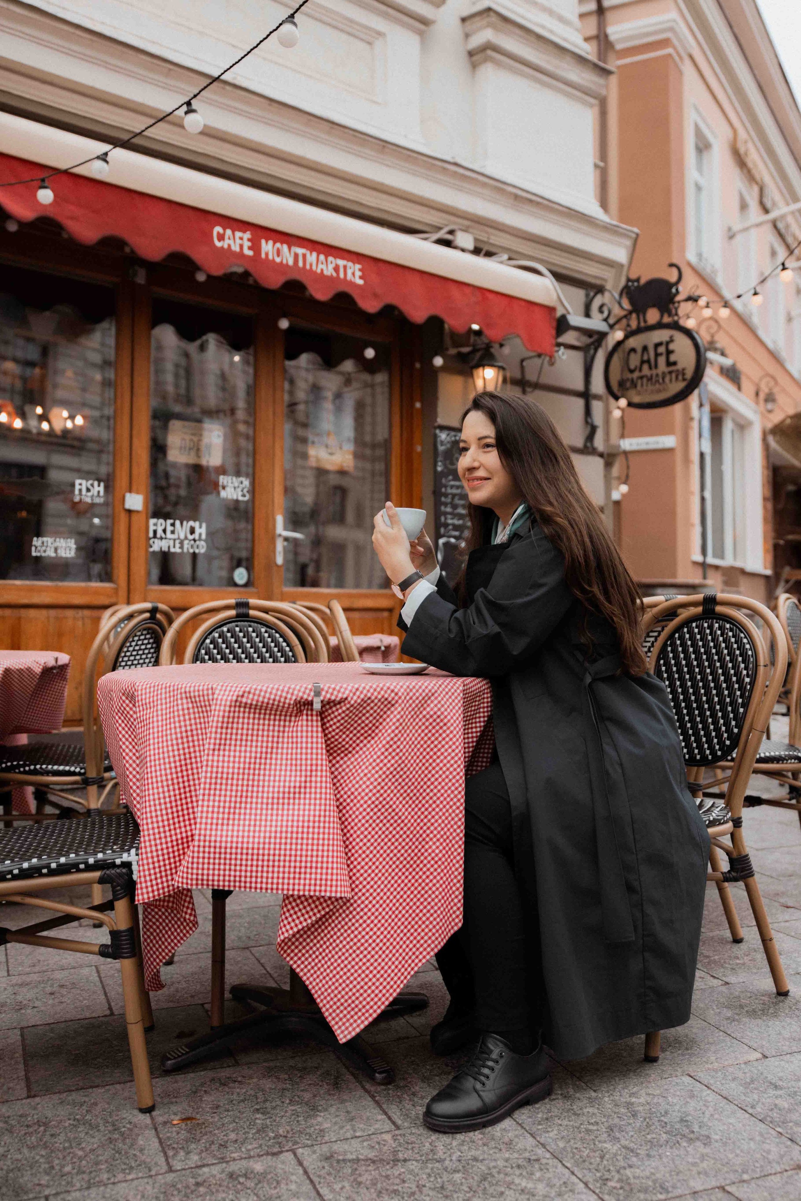 Top geriausių kavinių sąrašas Vilniuje — vietos įspūdingoms fotosesijoms. Framed by Evelina | Vestuvių fotografė