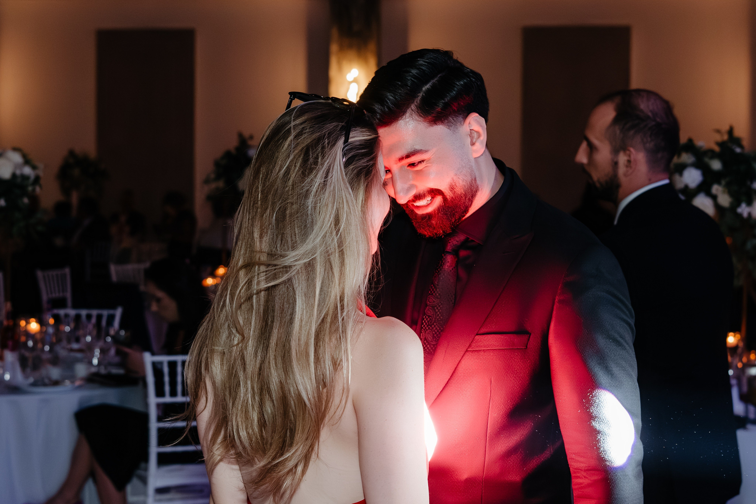 Povestea de nuntă a lui Anca și Dragoș în Bacău | Fotografie de Eveniment. Raw Studio. Fotograful tau de nunta!