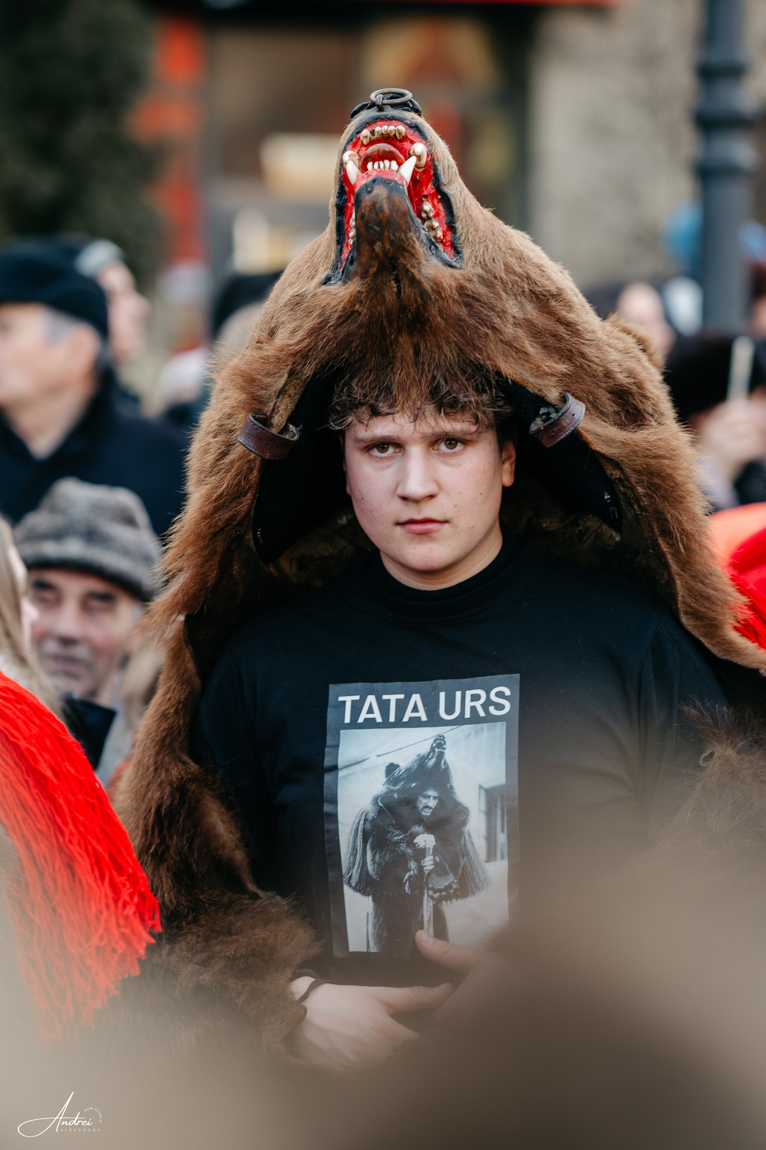 Ediția a XXVII-a a Festivalului de Datini și Obiceiuri Strămoșești Comănești. Raw Studio. Fotograful tau de nunta!