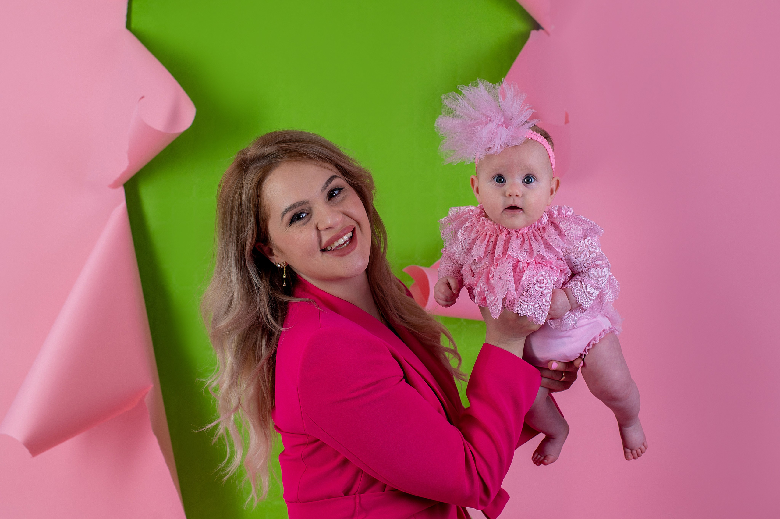 Muttertag Aktion bis 31.5.2025. Newbornfotograf Kinderfotograf Ulm Familienfotograf Anastasia Neu-Ulm