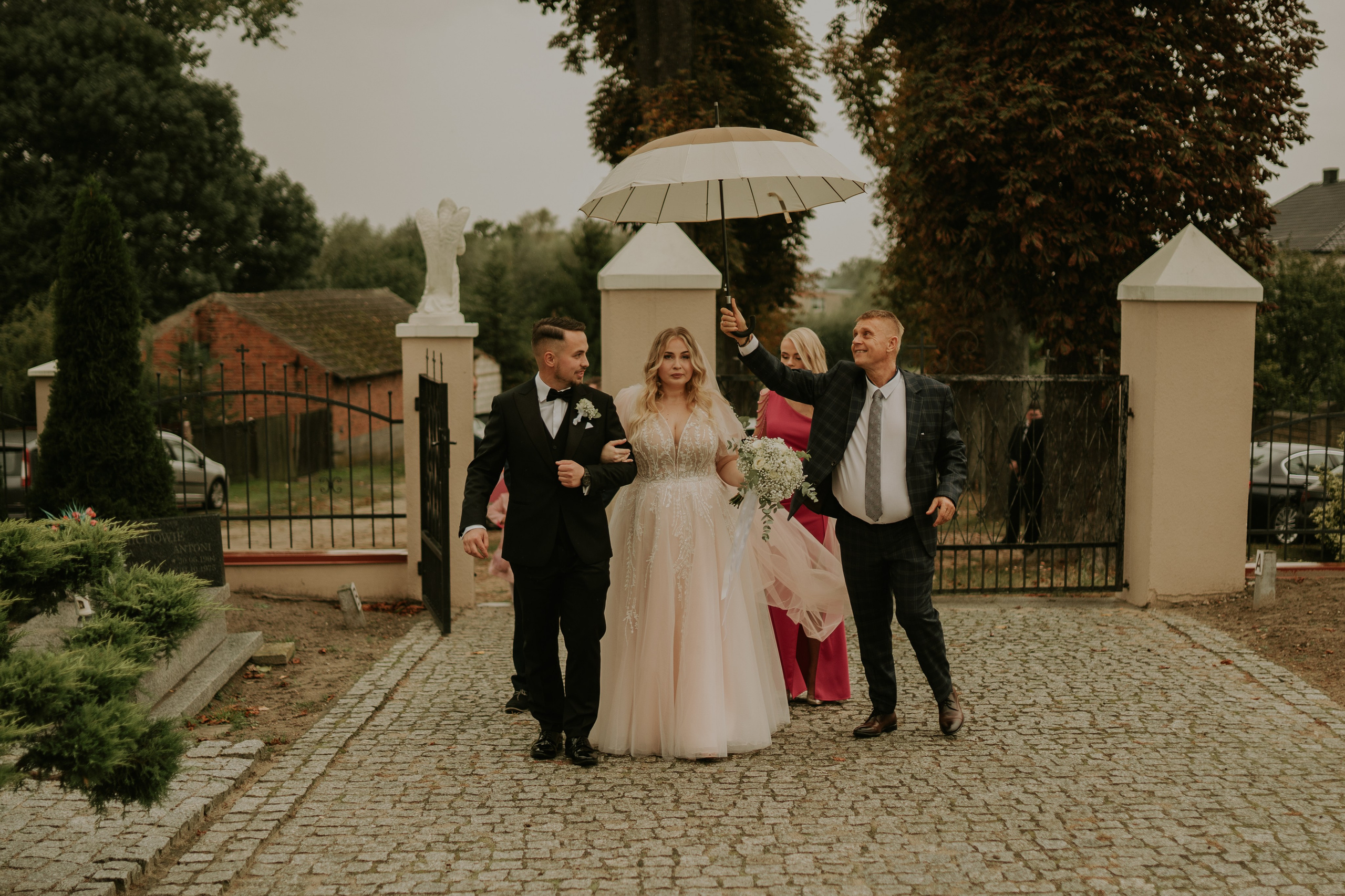 Trzy Drzewa: wspaniała uroczystość Wiktorii i Kamila. Karkowskafoto - fotografia miłości