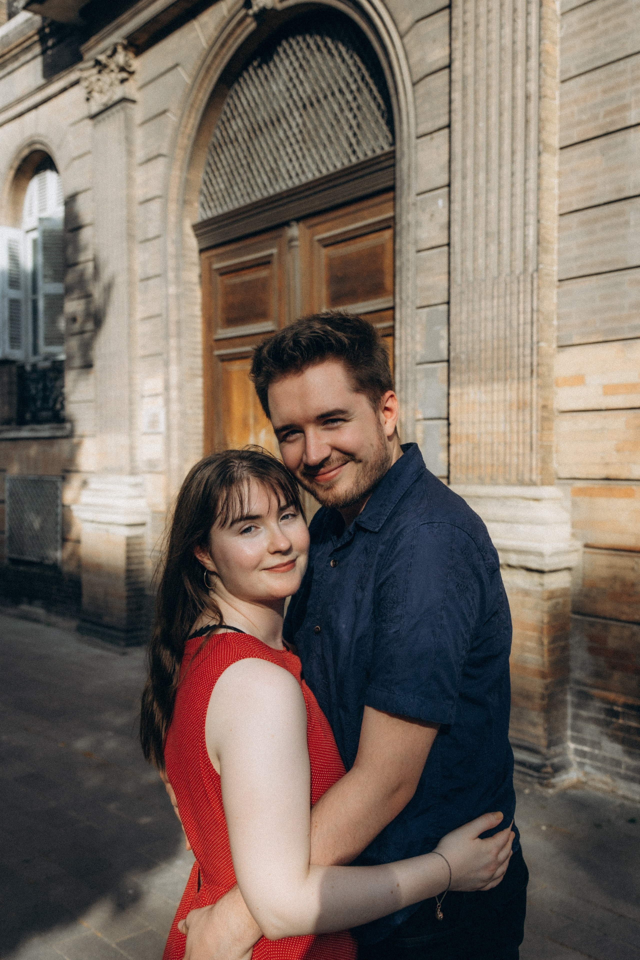 Surprise proposal photoshoot in Toulouse: romantic moment to remember. Eugénie Smirnova — your photographer in Toulouse and southwest France
