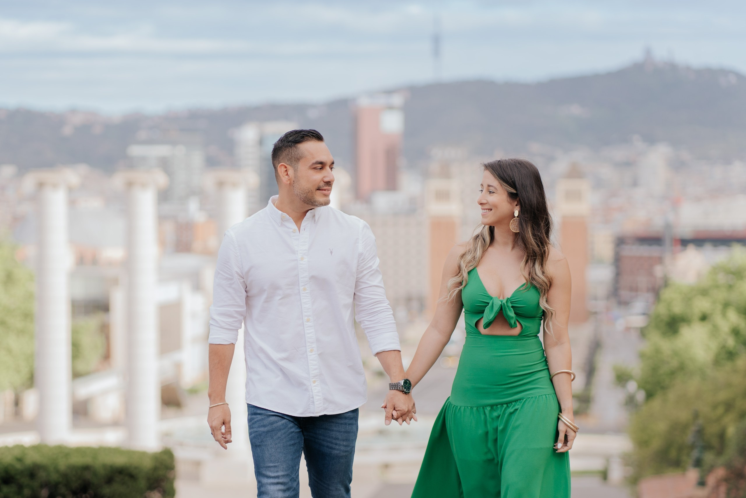 DiaFoto — Wow Photographer in Barcelona | Premium Barcelona Photoshoot Experience